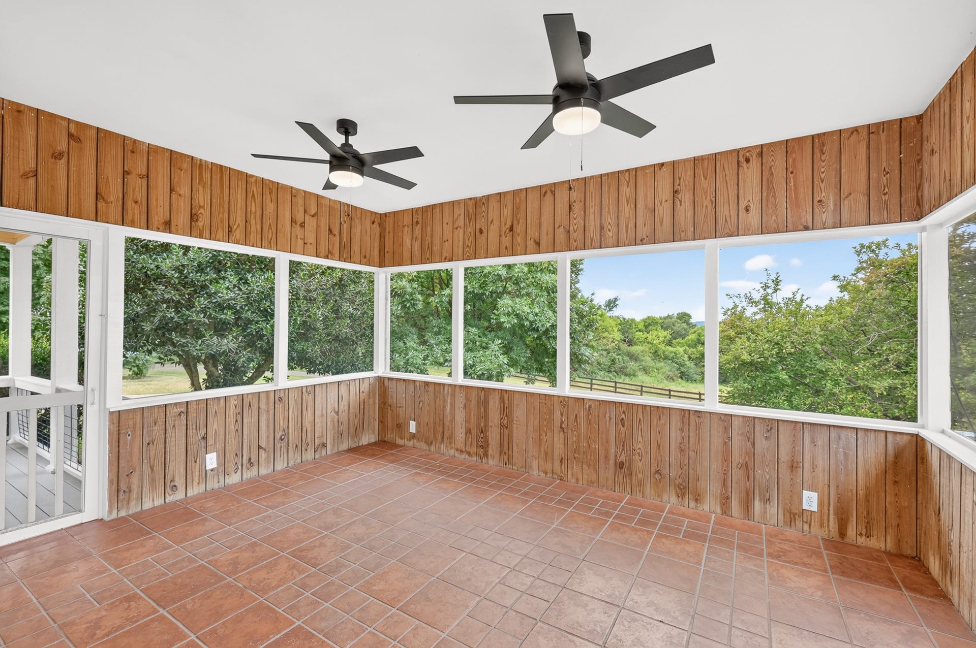 580 Southport Rd, Mount Pleasant, TN 38474 580 Southport Rd, Mount Pleasant, TN 38474