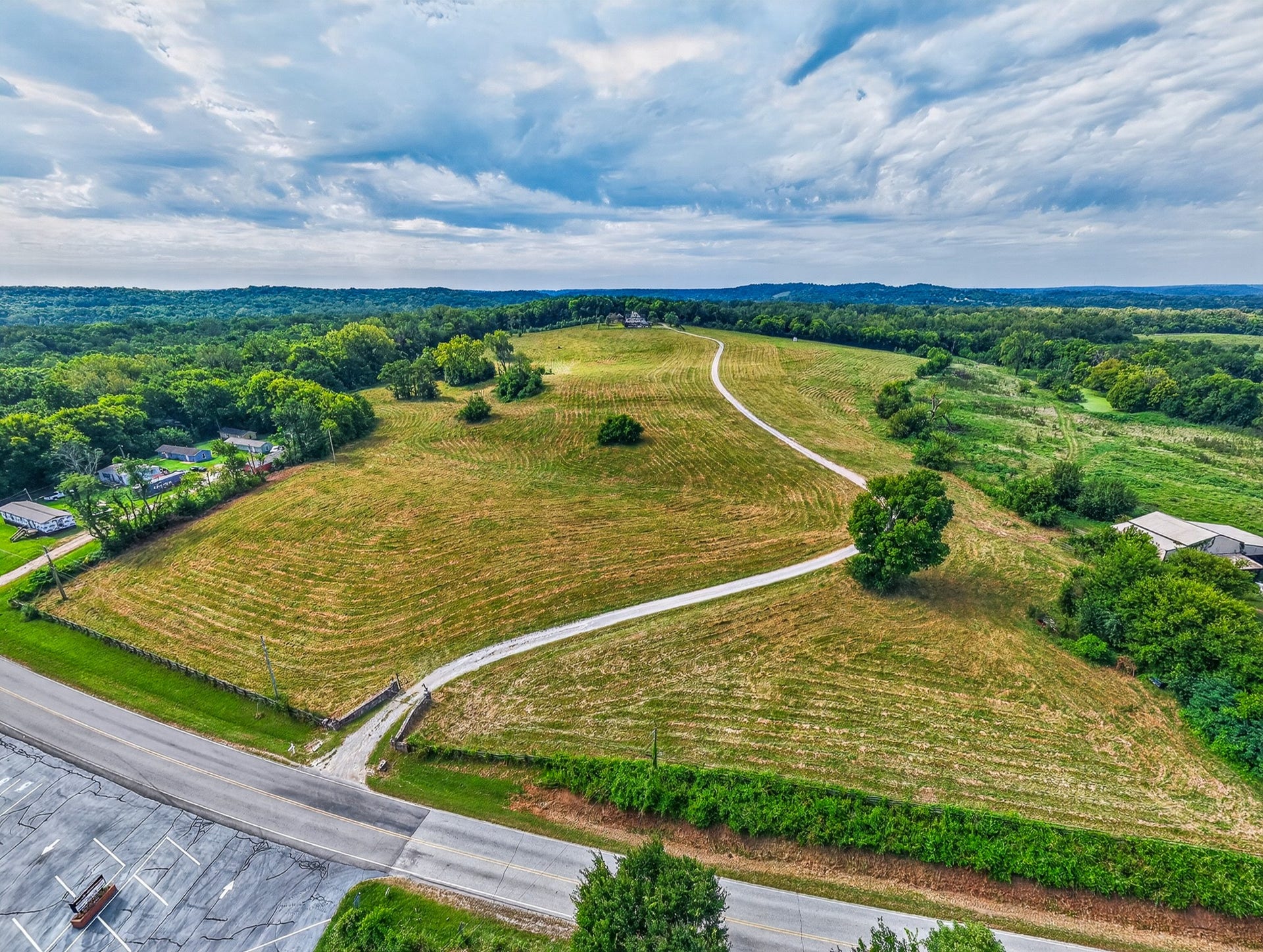 580 Southport Rd, Mount Pleasant, TN 38474 580 Southport Rd, Mount Pleasant, TN 38474