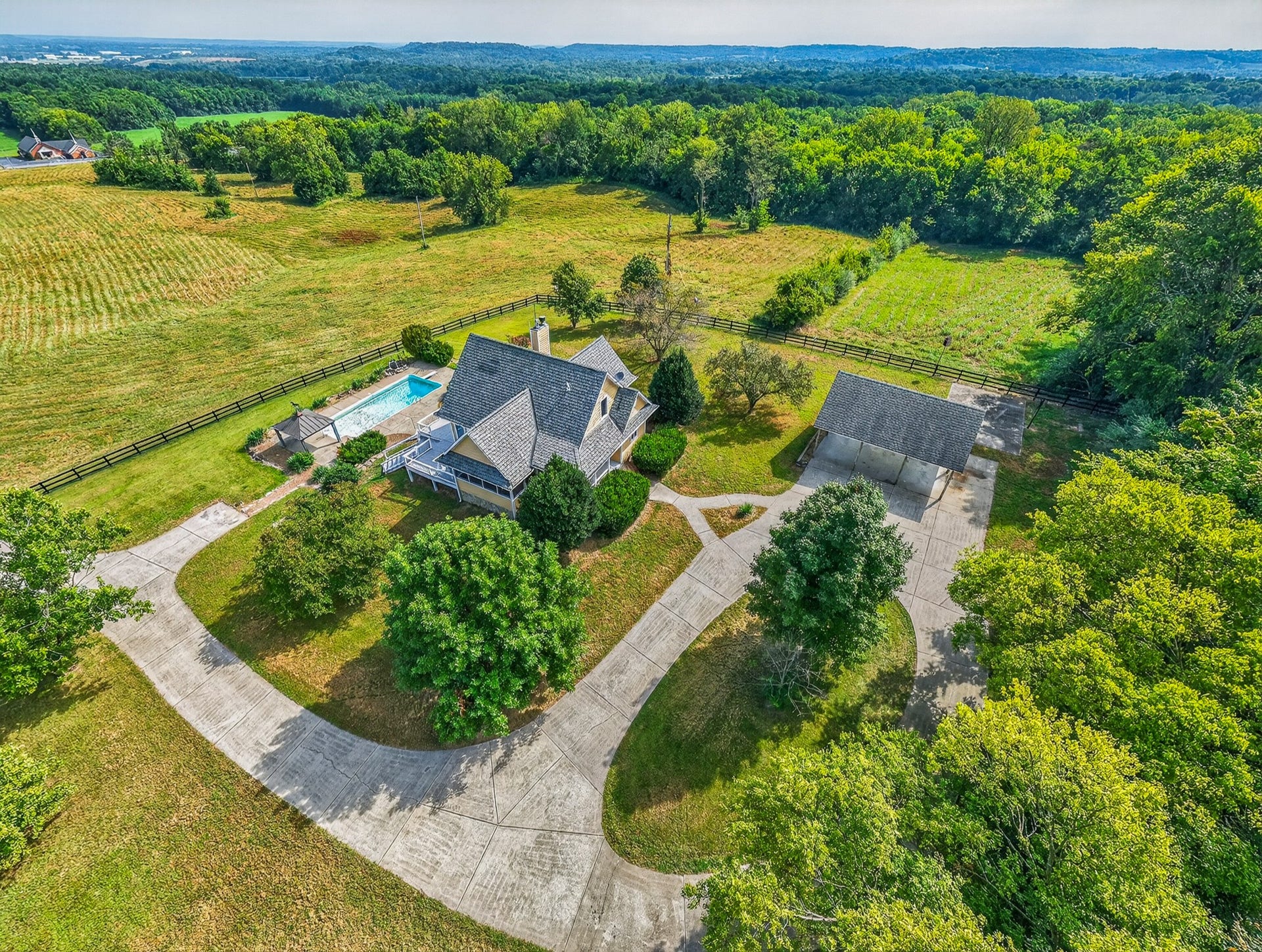 580 Southport Rd, Mount Pleasant, TN 38474 580 Southport Rd, Mount Pleasant, TN 38474