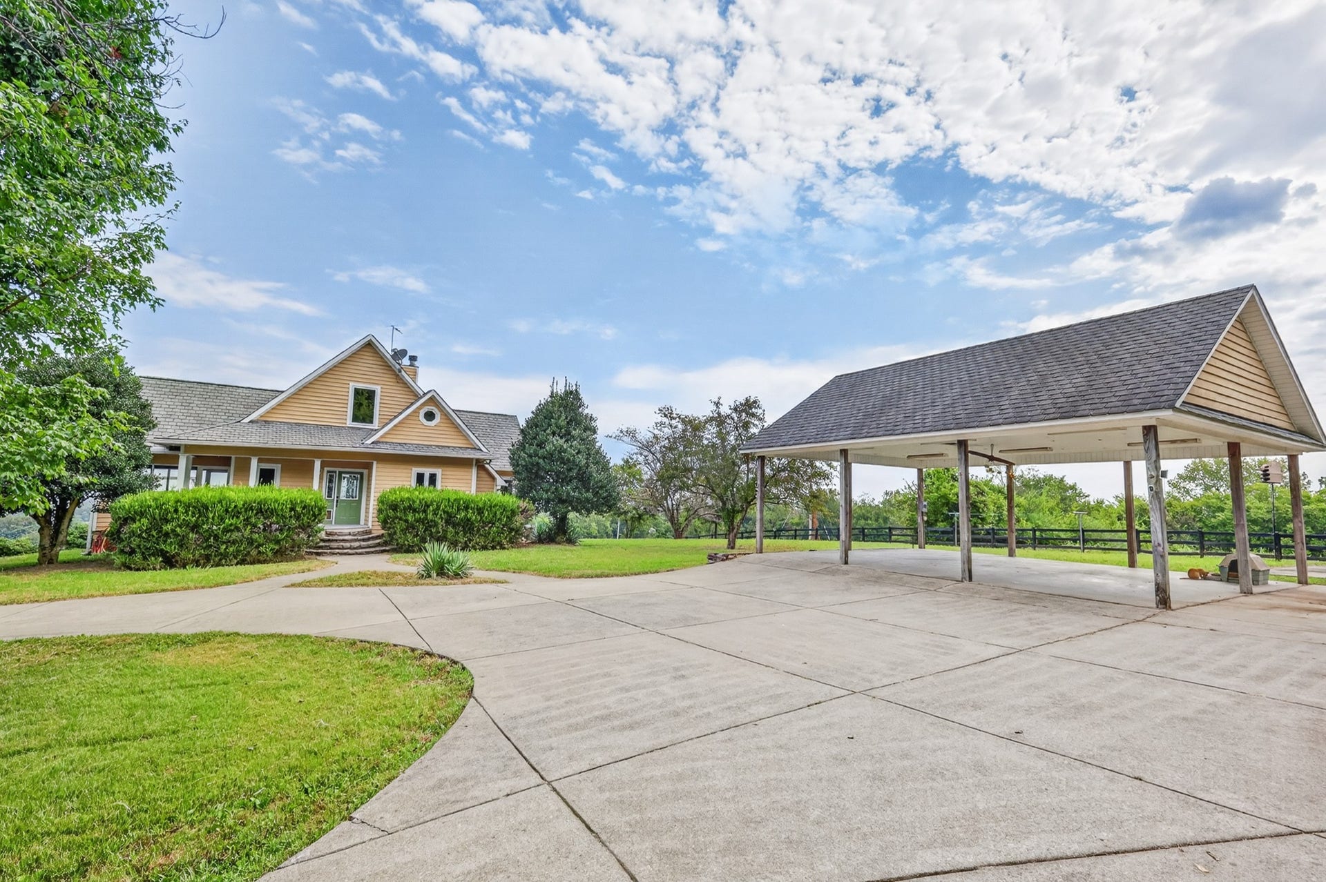 580 Southport Rd, Mount Pleasant, TN 38474 580 Southport Rd, Mount Pleasant, TN 38474