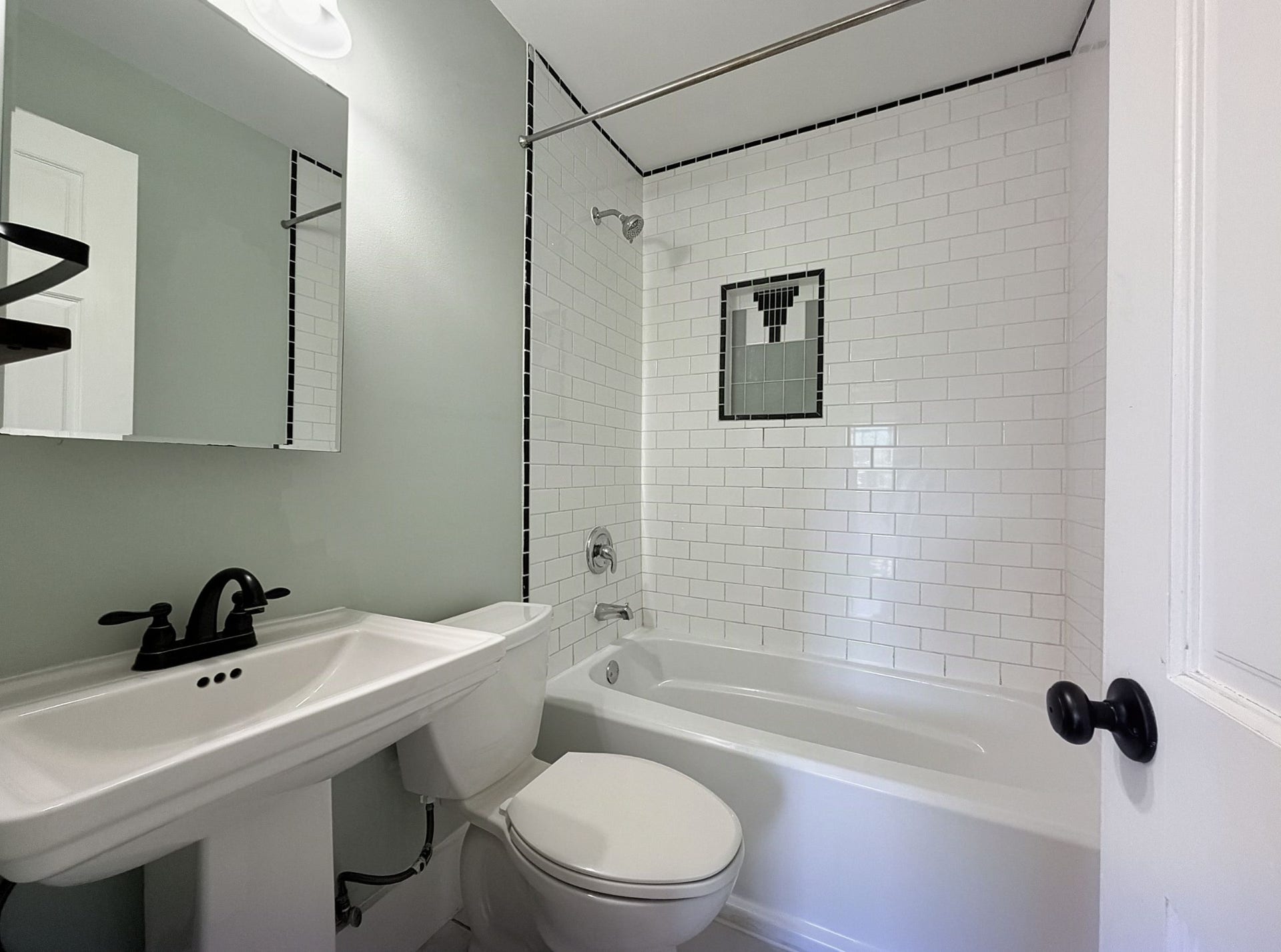 912 S 14th St, Nashville, TN 37206 912 S 14th St, Nashville, TN 37206