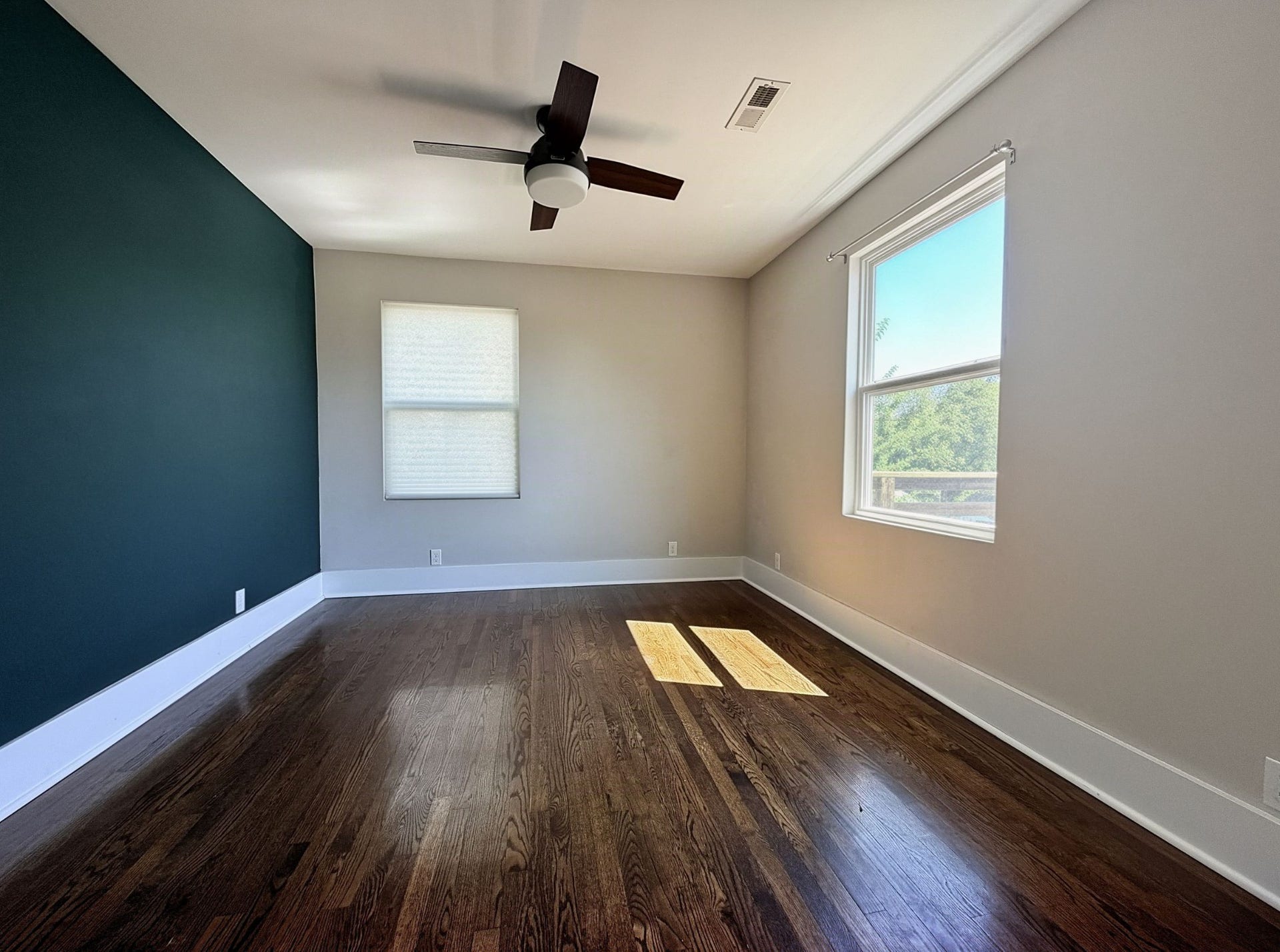 912 S 14th St, Nashville, TN 37206 912 S 14th St, Nashville, TN 37206