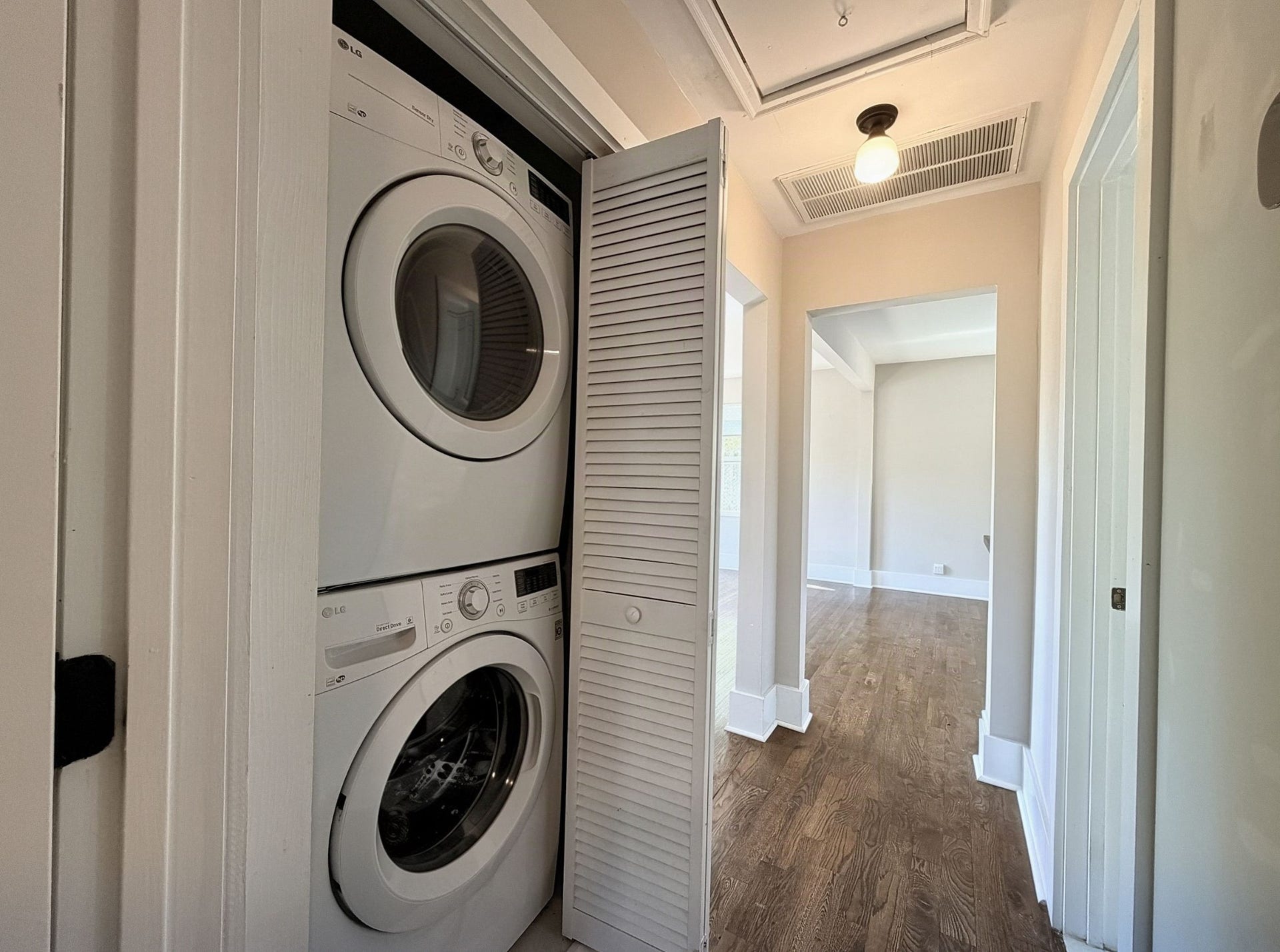 912 S 14th St, Nashville, TN 37206 912 S 14th St, Nashville, TN 37206