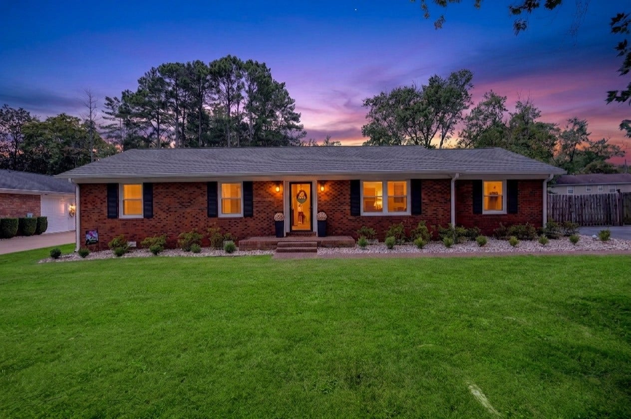 1311 Trinity Dr, Murfreesboro, TN 37129 1311 Trinity Dr, Murfreesboro, TN 37129