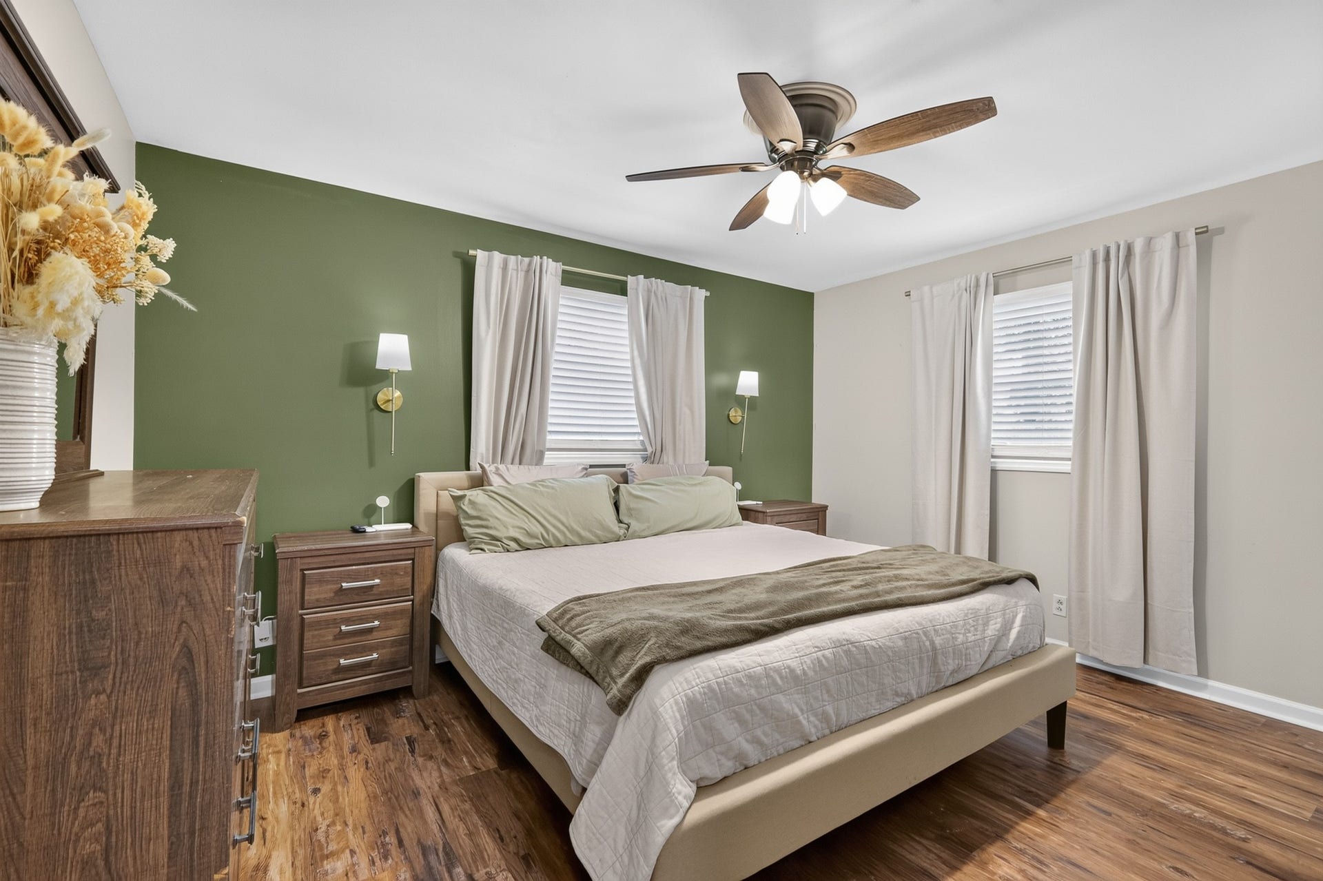 1311 Trinity Dr, Murfreesboro, TN 37129 1311 Trinity Dr, Murfreesboro, TN 37129