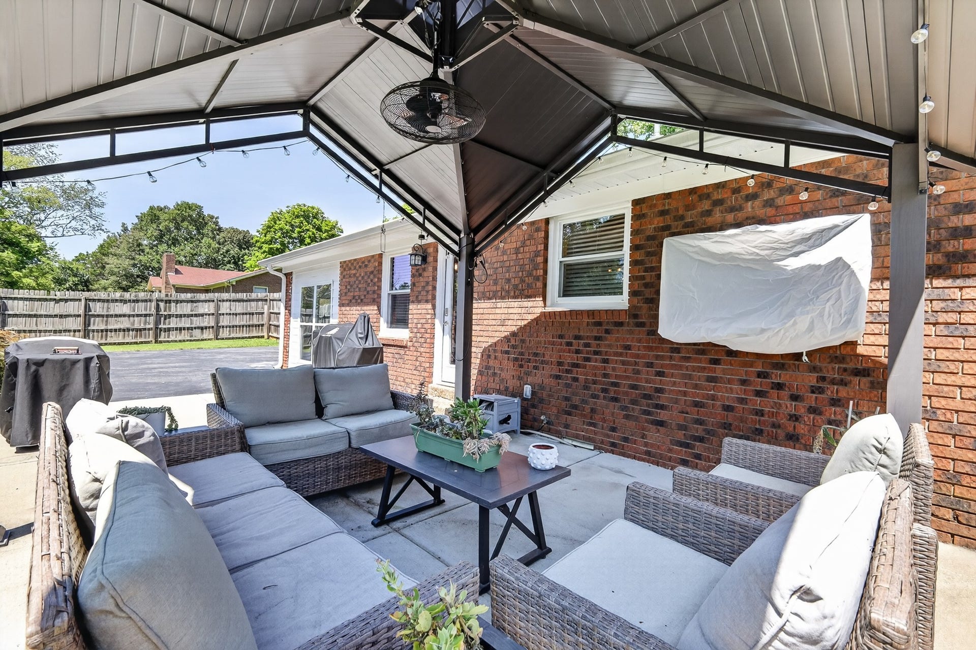 1311 Trinity Dr, Murfreesboro, TN 37129 1311 Trinity Dr, Murfreesboro, TN 37129