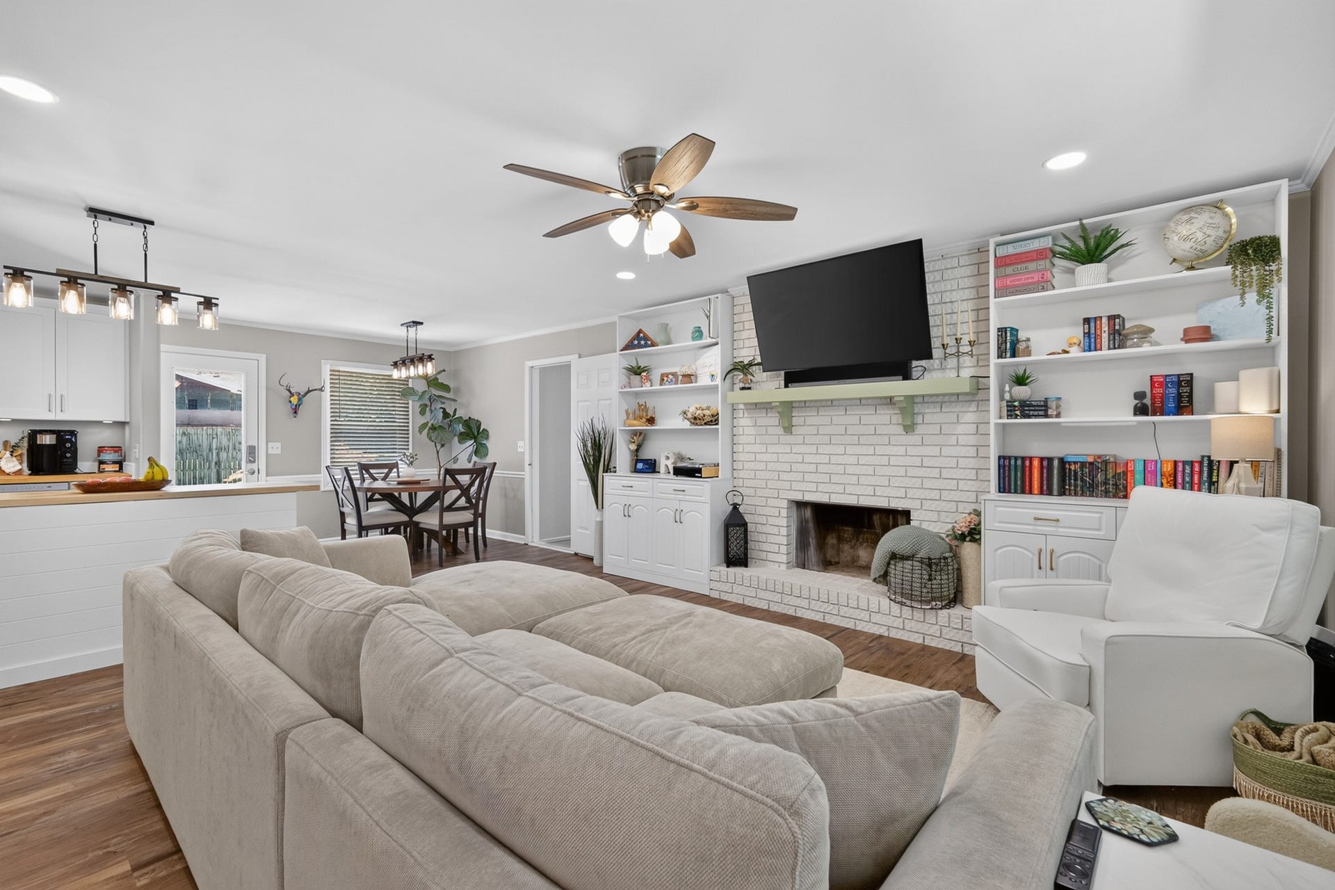 1311 Trinity Dr, Murfreesboro, TN 37129 1311 Trinity Dr, Murfreesboro, TN 37129