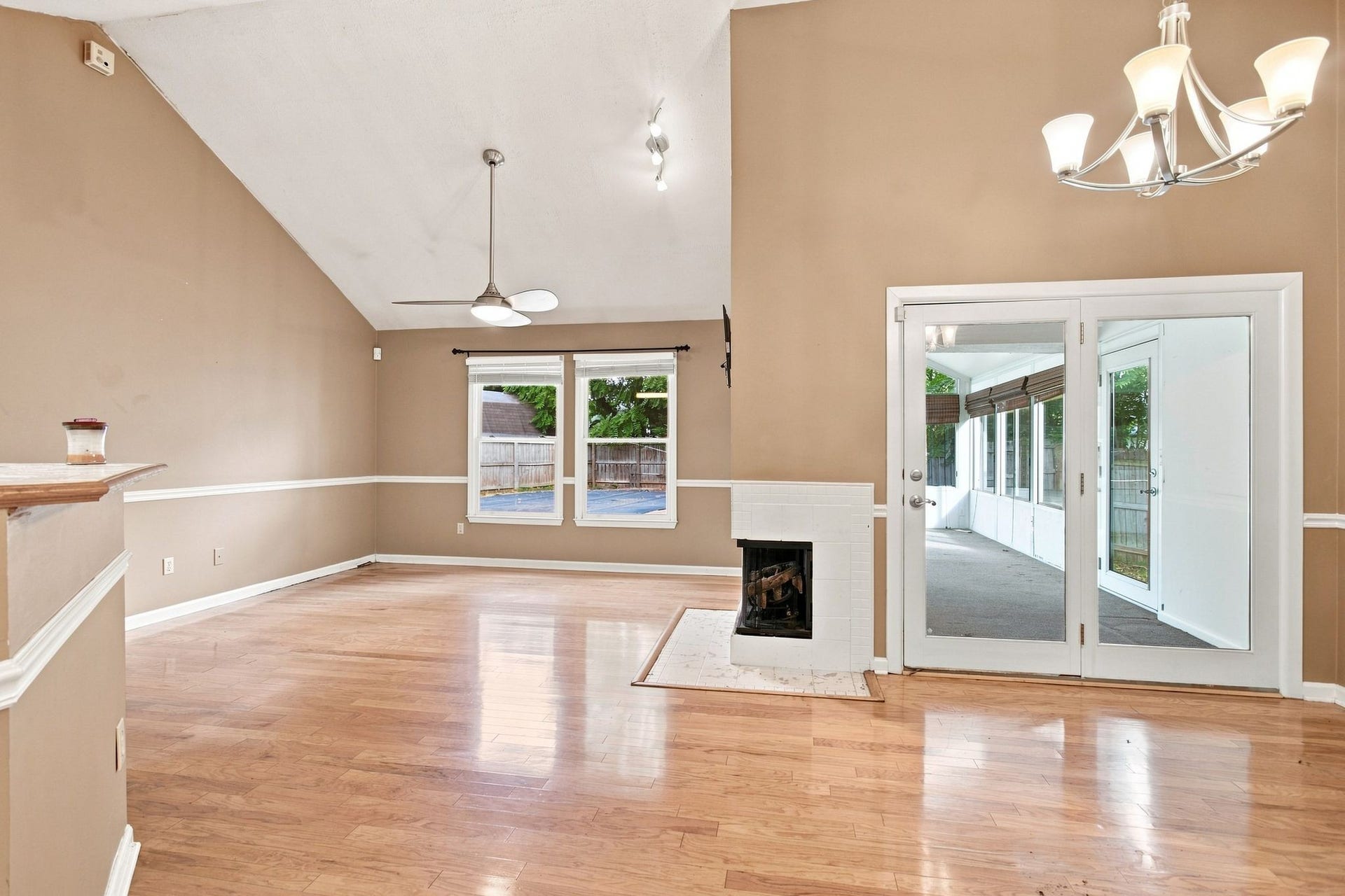 1904 Gettysburg Lane, Columbia, TN 38401 1904 Gettysburg Lane, Columbia, TN 38401