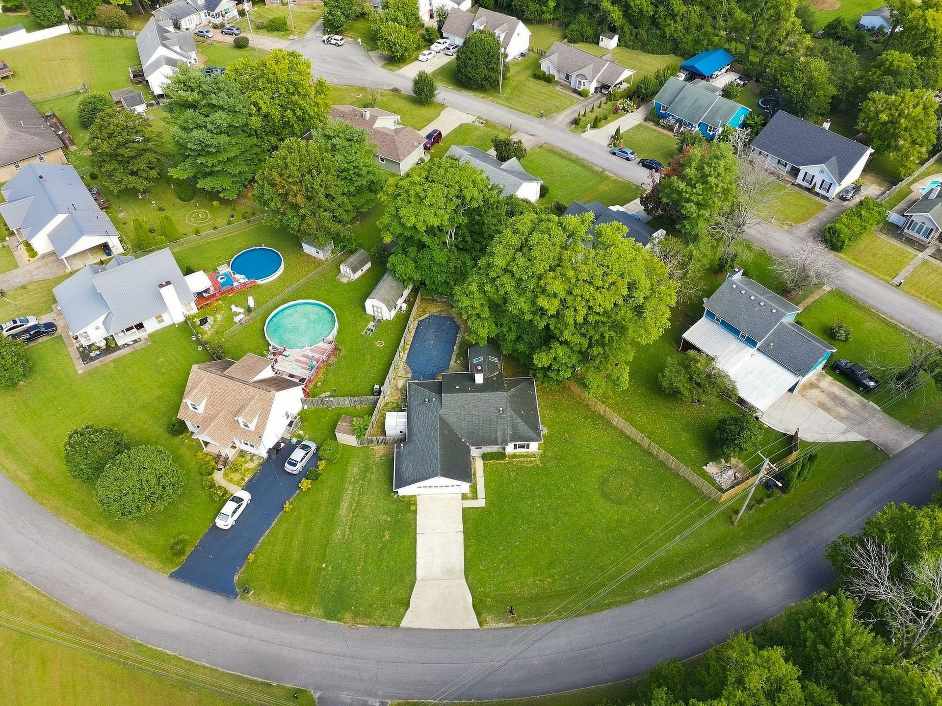 1904 Gettysburg Lane, Columbia, TN 38401 1904 Gettysburg Lane, Columbia, TN 38401