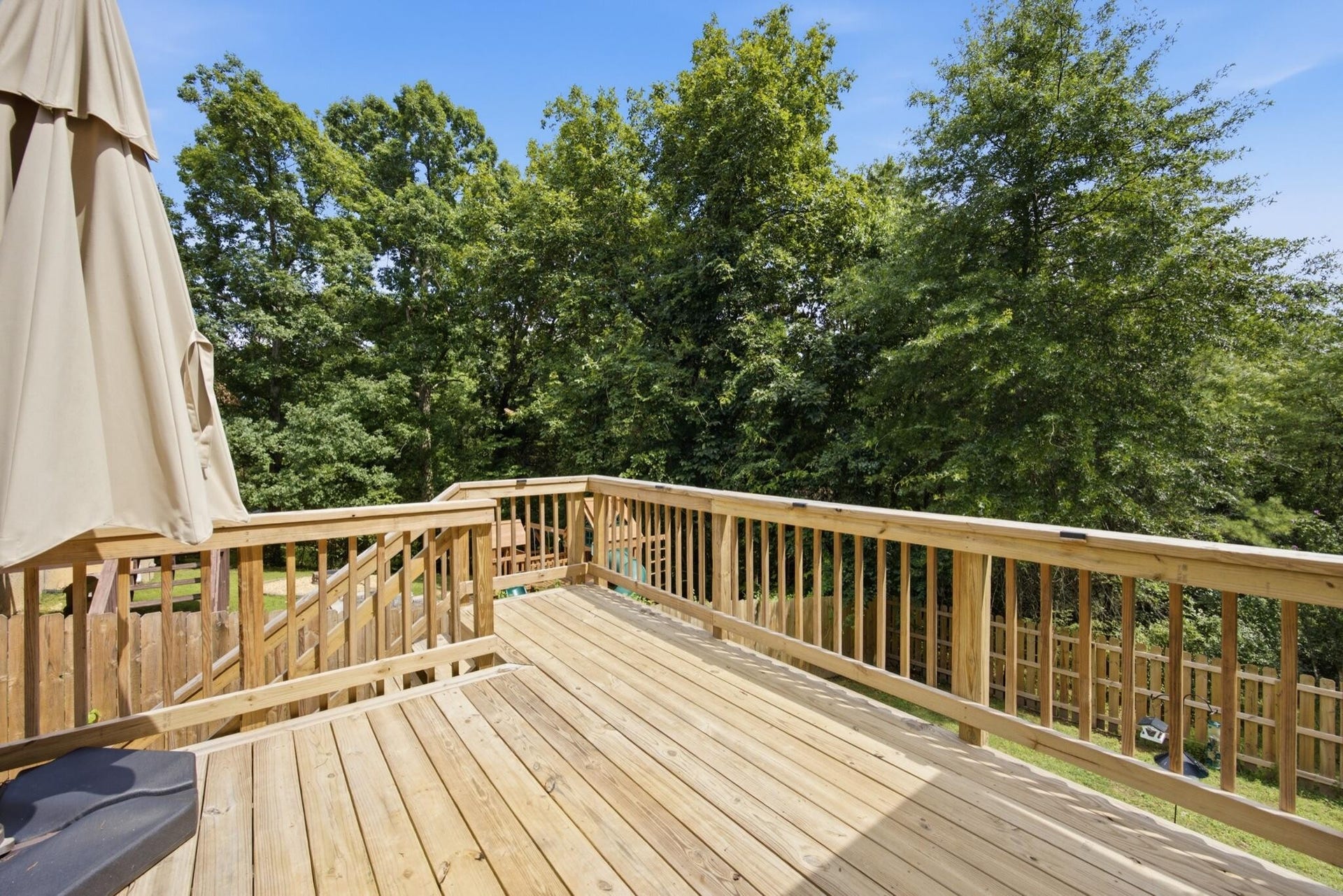 5773 Sarah Drive, Ooltewah, TN 37363 5773 Sarah Drive, Ooltewah, TN 37363