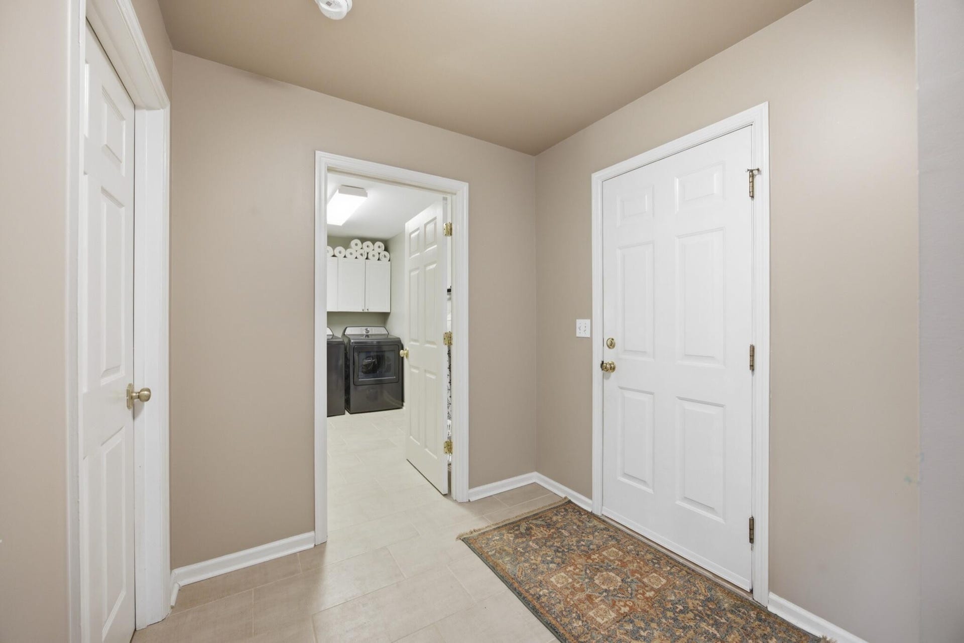 5773 Sarah Drive, Ooltewah, TN 37363 5773 Sarah Drive, Ooltewah, TN 37363