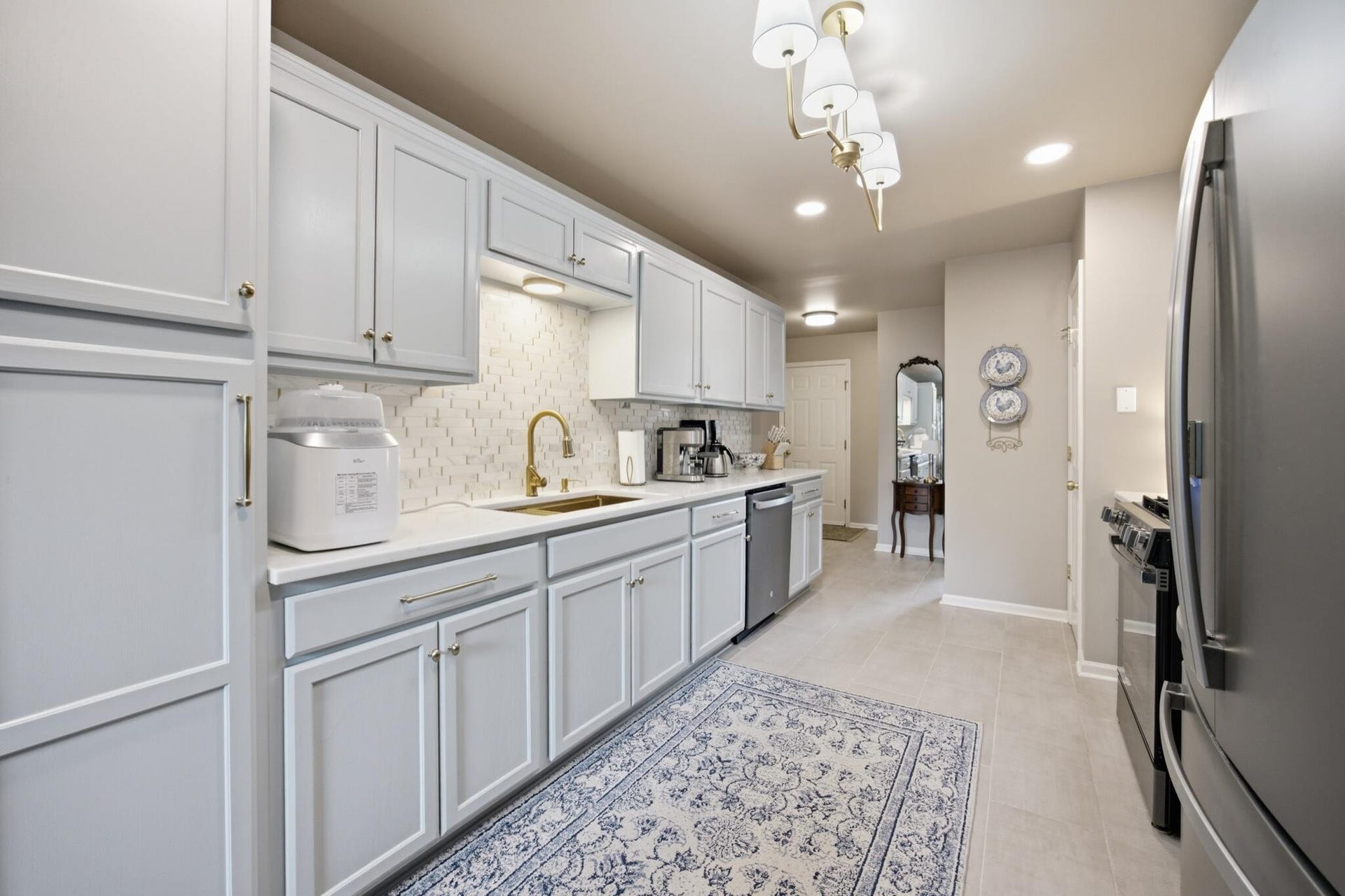 5773 Sarah Drive, Ooltewah, TN 37363 5773 Sarah Drive, Ooltewah, TN 37363