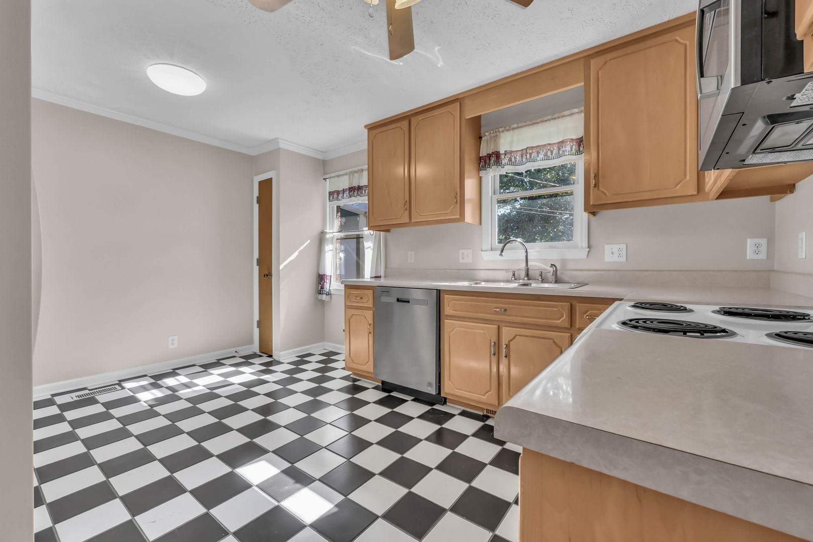 504 Wren Dr, Clarksville, TN 37040 504 Wren Dr, Clarksville, TN 37040