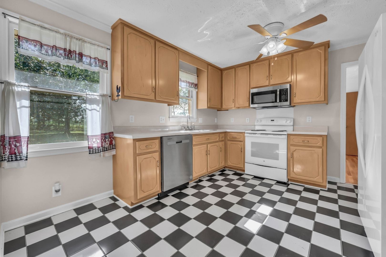 504 Wren Dr, Clarksville, TN 37040 504 Wren Dr, Clarksville, TN 37040