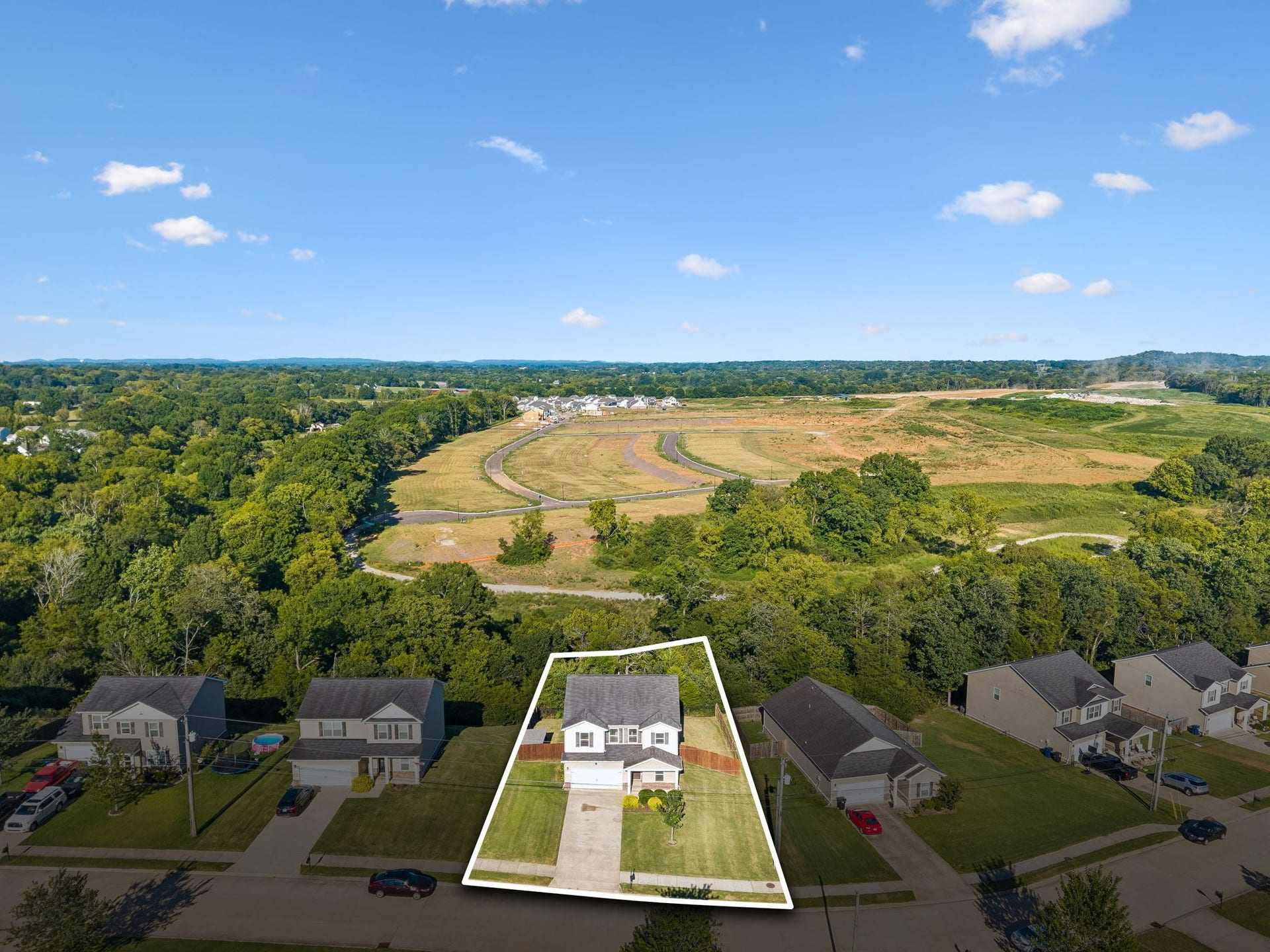 2247 Bee Hive Dr, Columbia, TN 38401 2247 Bee Hive Dr, Columbia, TN 38401