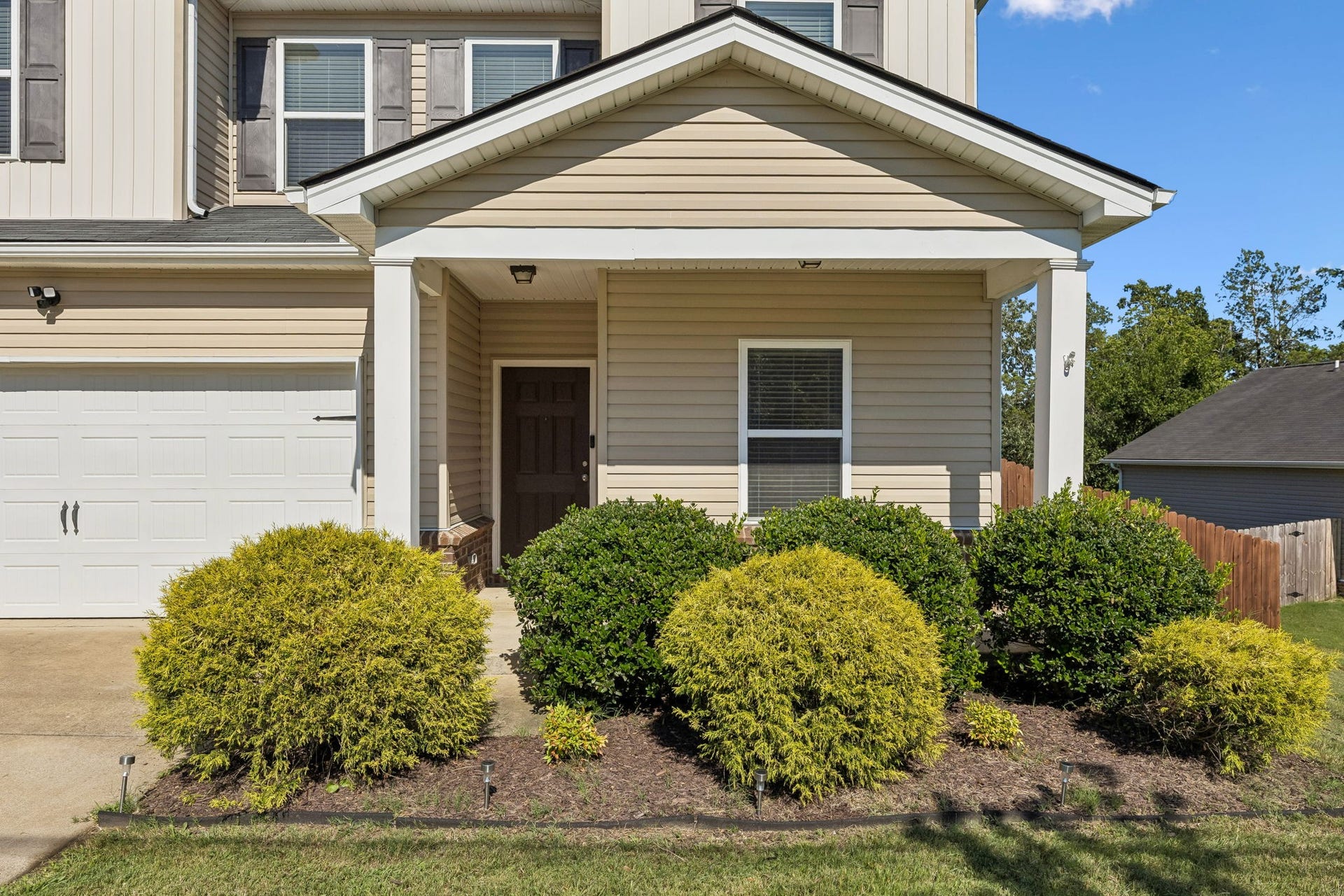 2247 Bee Hive Dr, Columbia, TN 38401 2247 Bee Hive Dr, Columbia, TN 38401