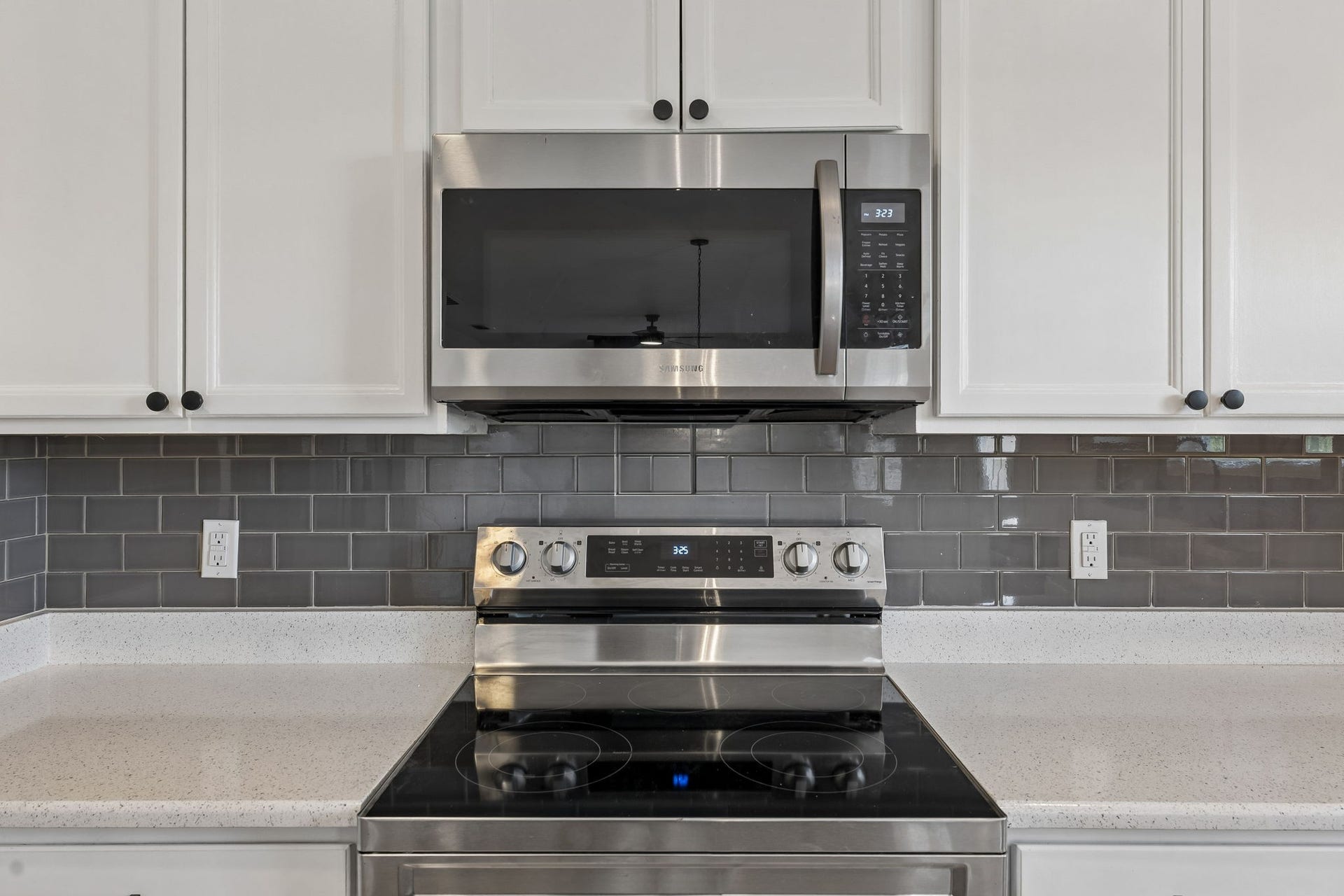 2247 Bee Hive Dr, Columbia, TN 38401 2247 Bee Hive Dr, Columbia, TN 38401