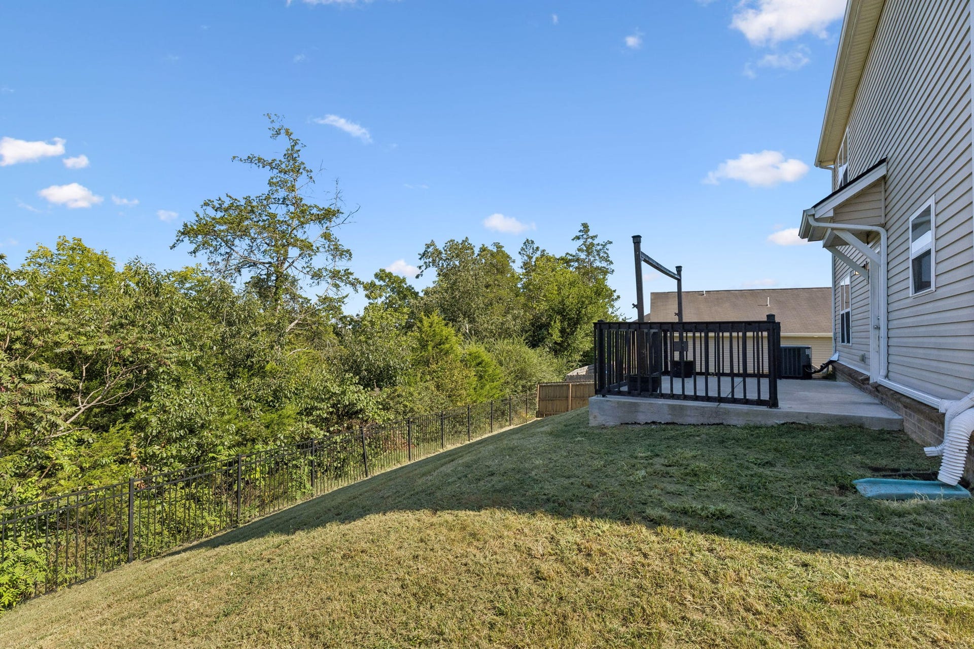 2247 Bee Hive Dr, Columbia, TN 38401 2247 Bee Hive Dr, Columbia, TN 38401