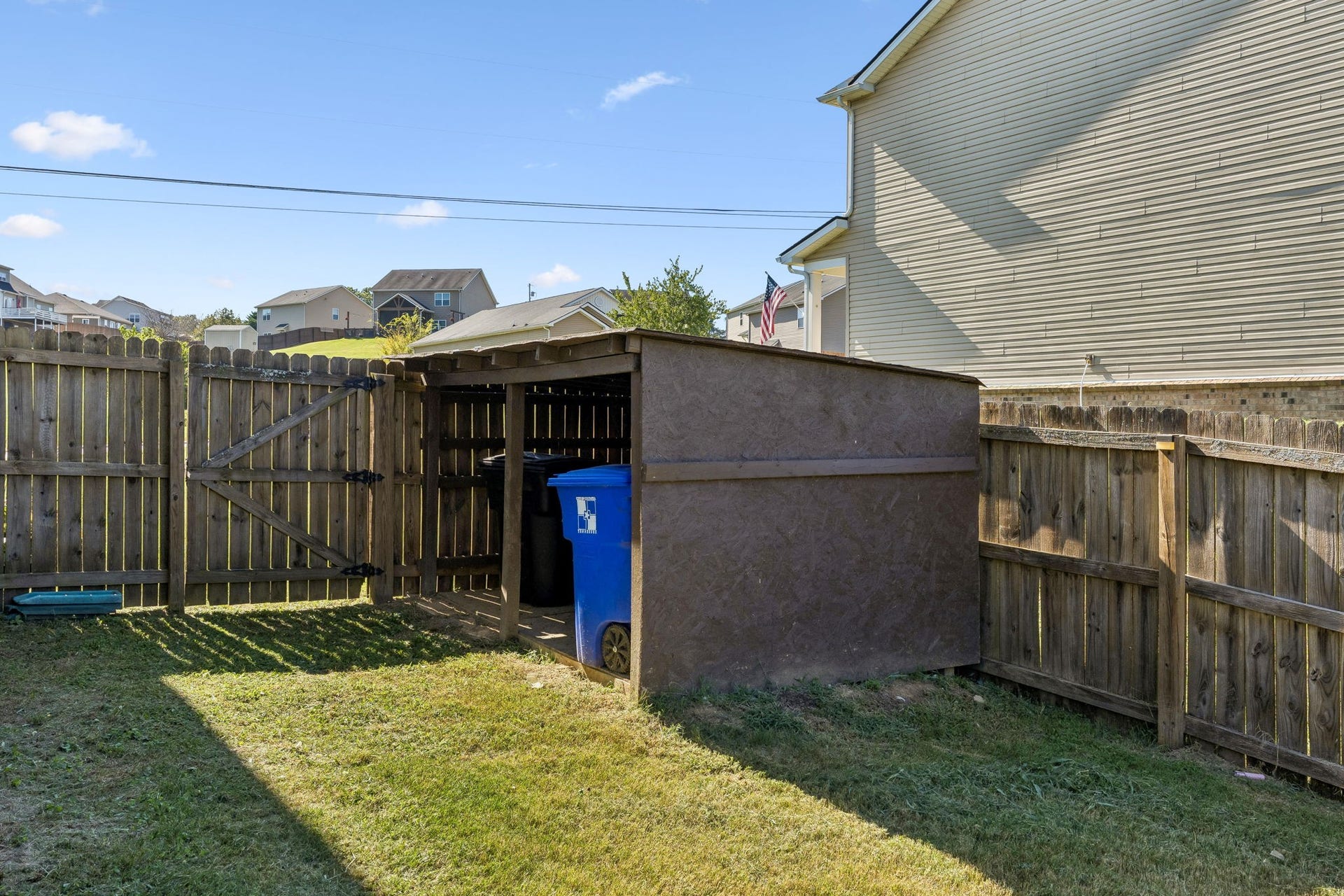 2247 Bee Hive Dr, Columbia, TN 38401 2247 Bee Hive Dr, Columbia, TN 38401