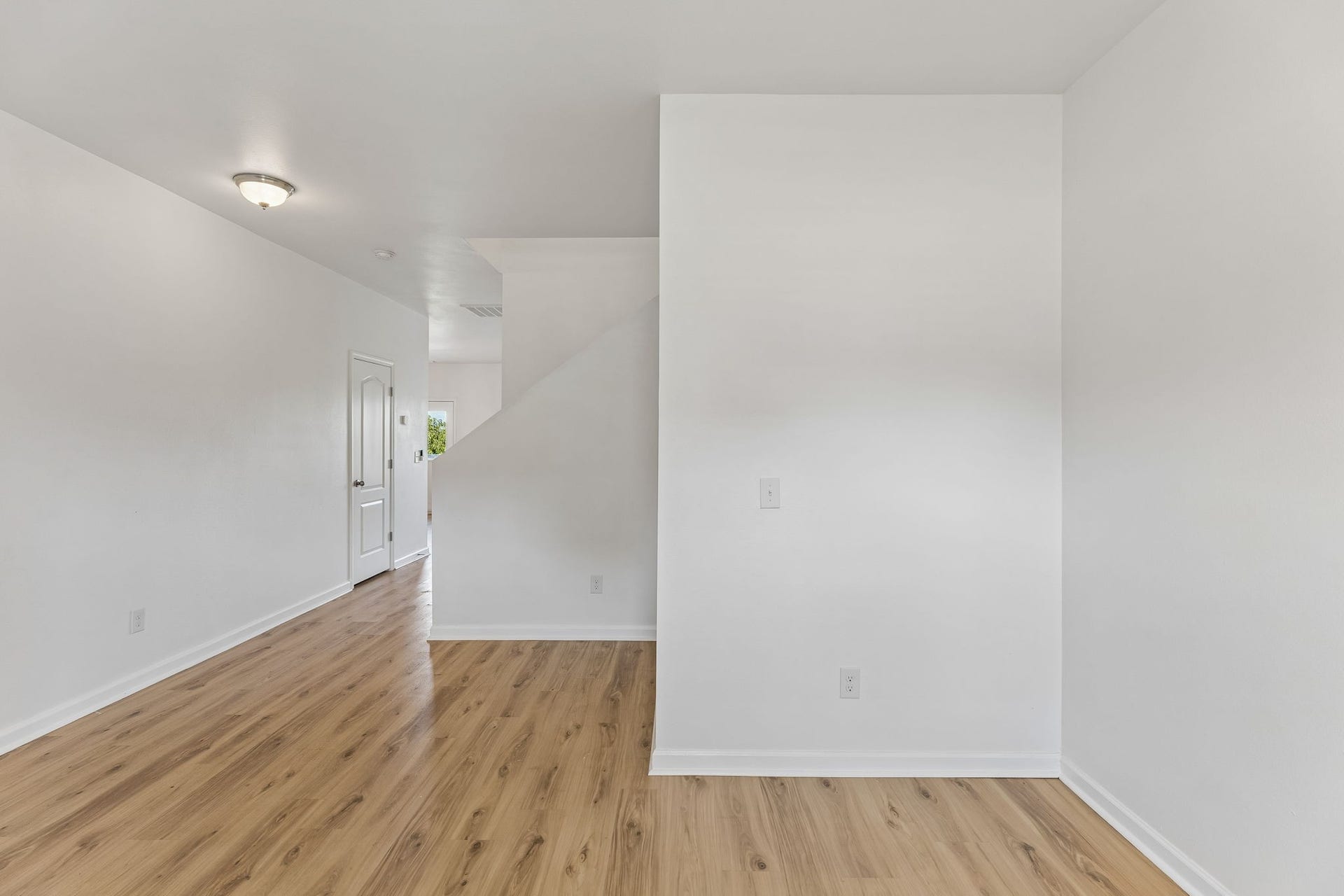 2247 Bee Hive Dr, Columbia, TN 38401 2247 Bee Hive Dr, Columbia, TN 38401