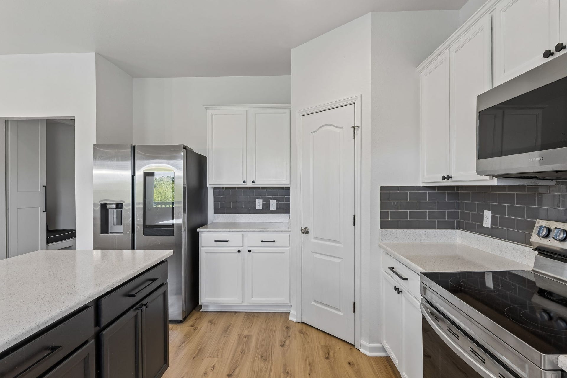 2247 Bee Hive Dr, Columbia, TN 38401 2247 Bee Hive Dr, Columbia, TN 38401