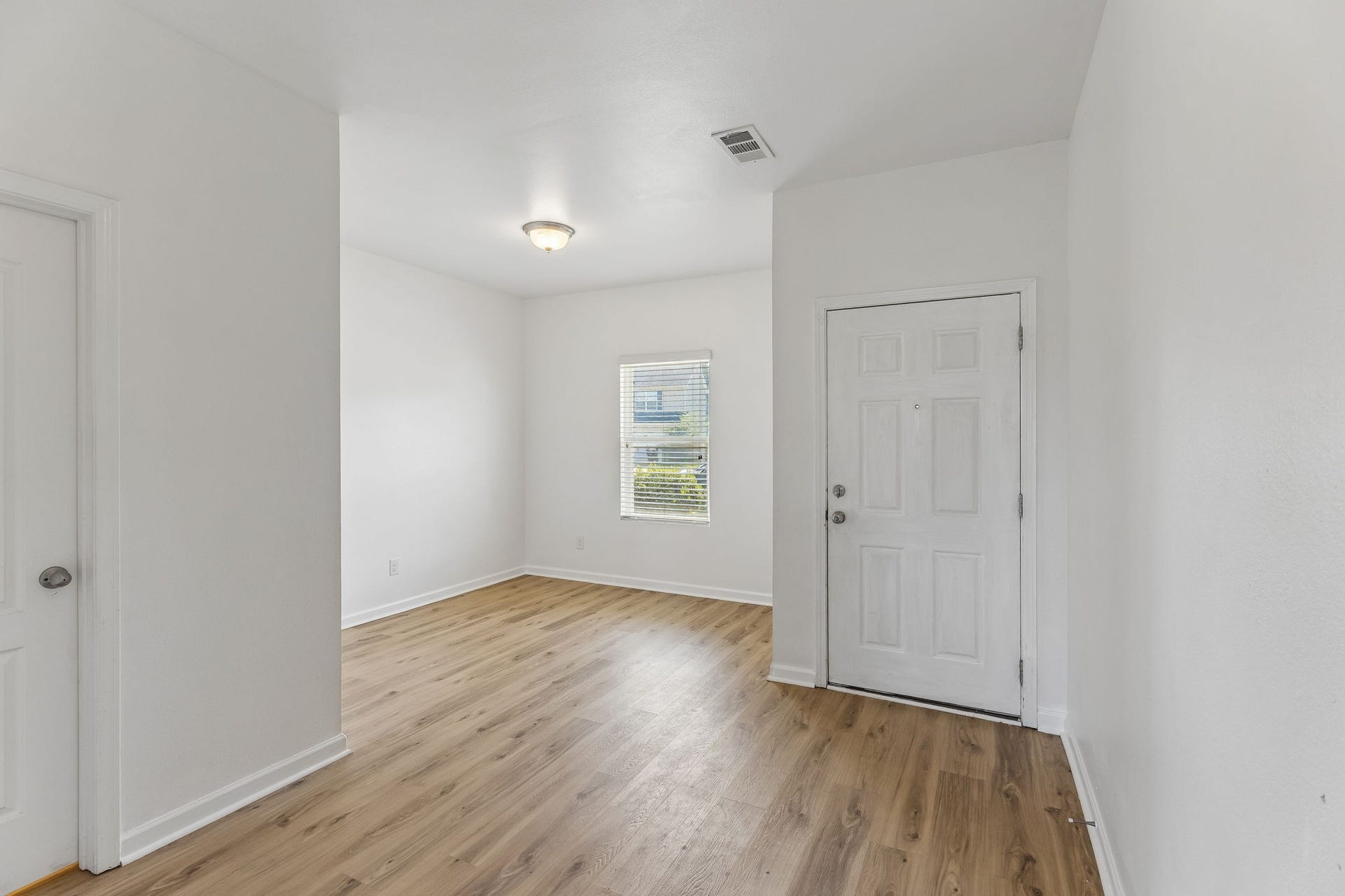 2247 Bee Hive Dr, Columbia, TN 38401 2247 Bee Hive Dr, Columbia, TN 38401