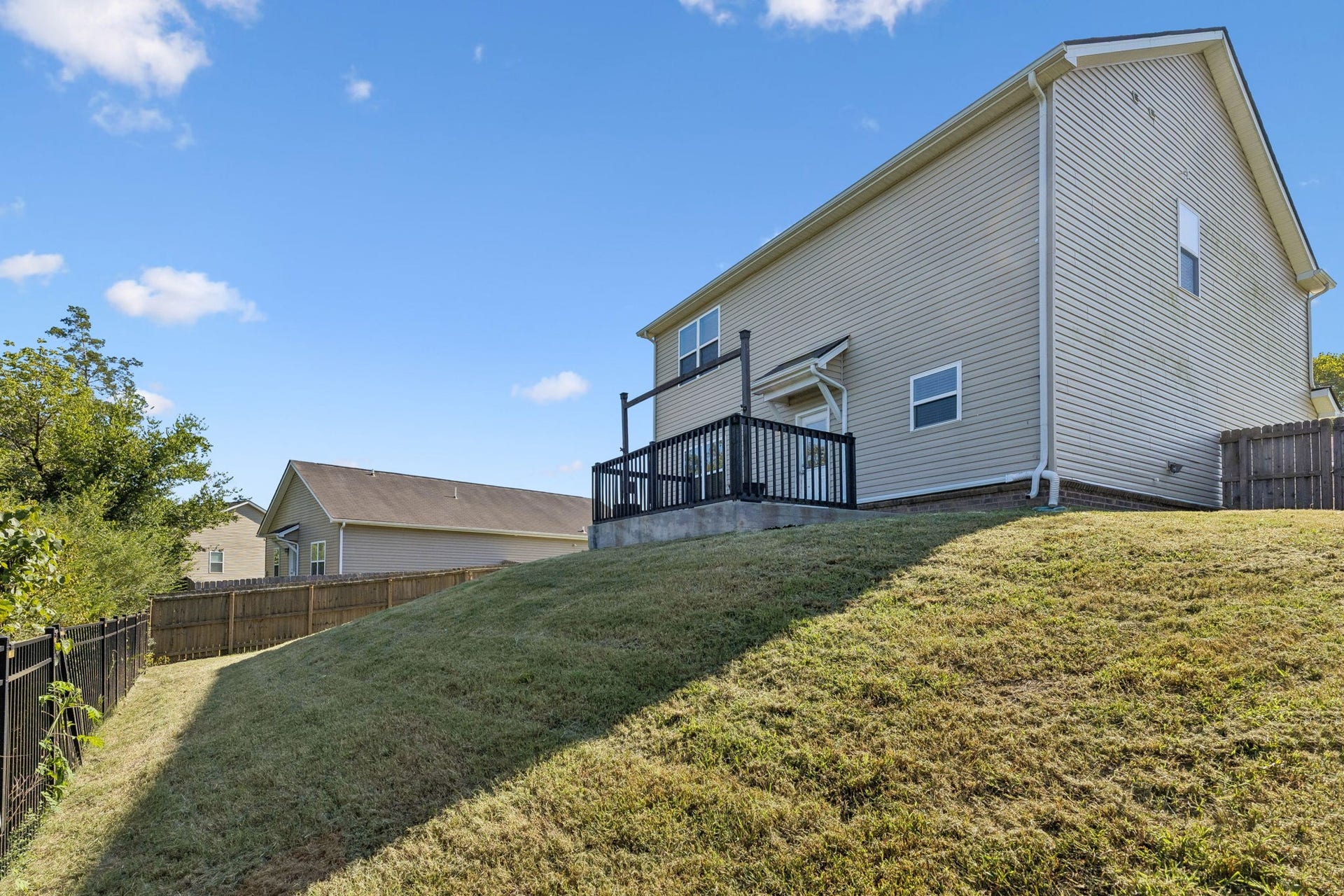 2247 Bee Hive Dr, Columbia, TN 38401 2247 Bee Hive Dr, Columbia, TN 38401