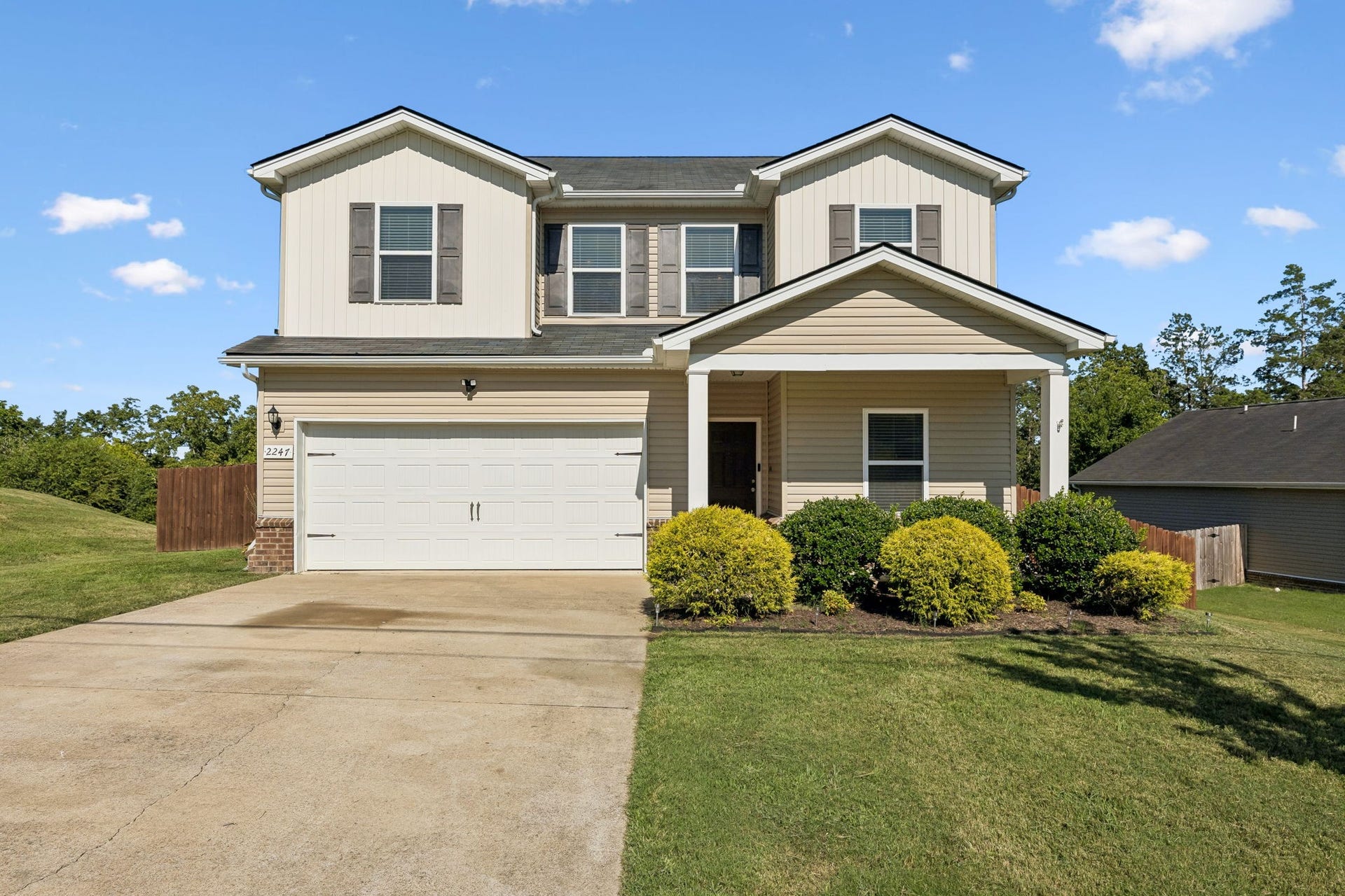 2247 Bee Hive Dr, Columbia, TN 38401 2247 Bee Hive Dr, Columbia, TN 38401