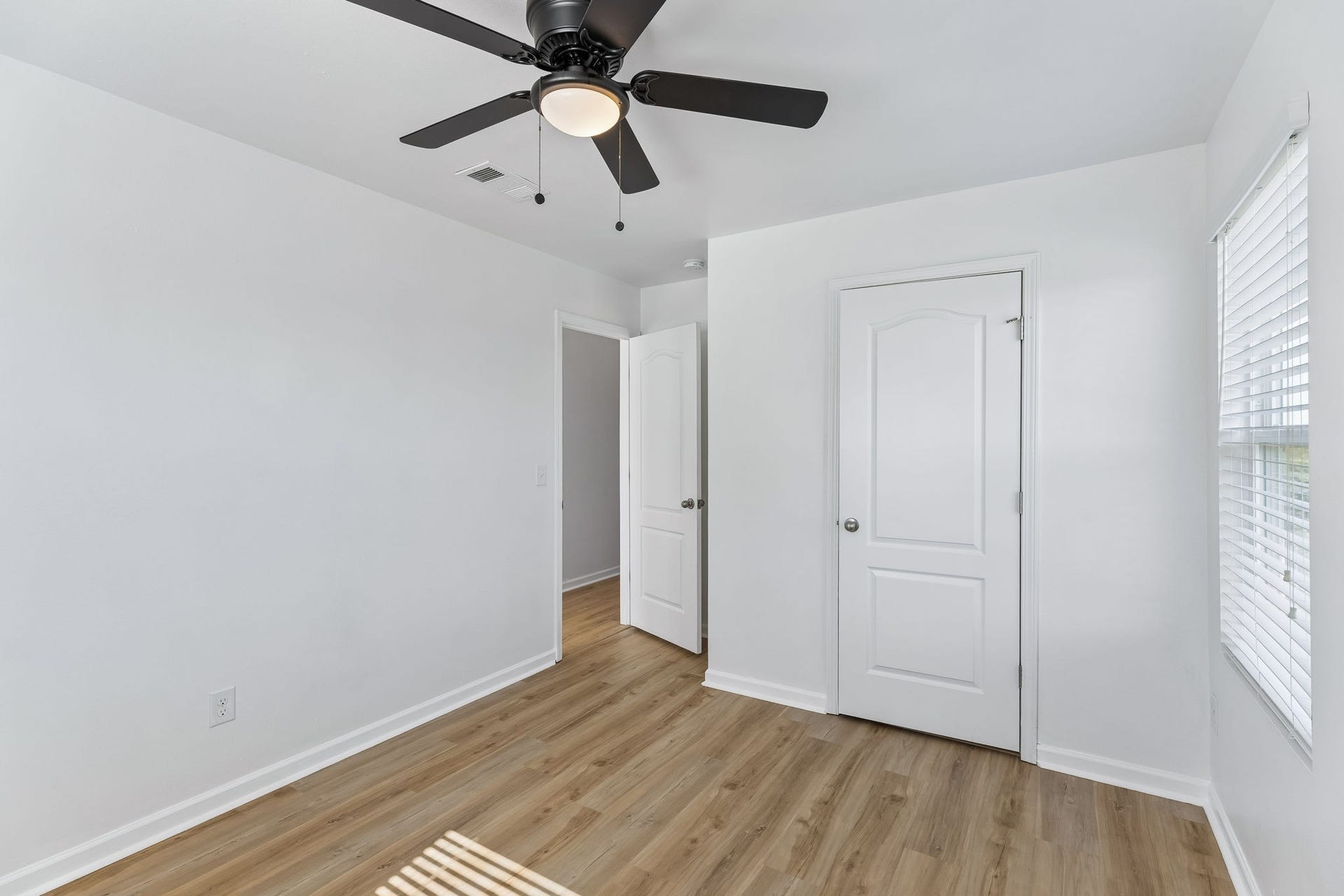 2247 Bee Hive Dr, Columbia, TN 38401 2247 Bee Hive Dr, Columbia, TN 38401