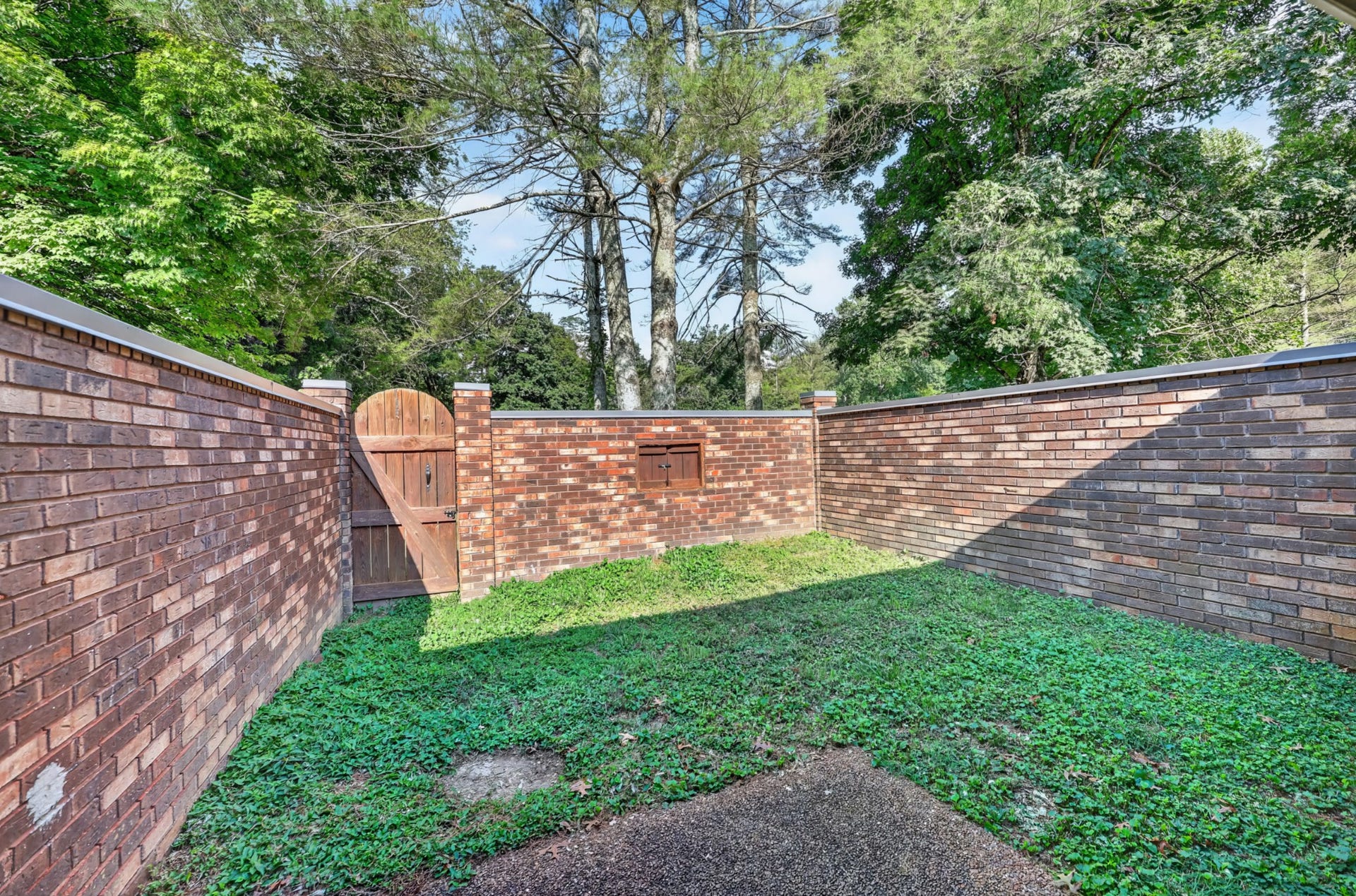 8100 Charlotte Pike, Nashville, TN 37221 8100 Charlotte Pike, Nashville, TN 37221