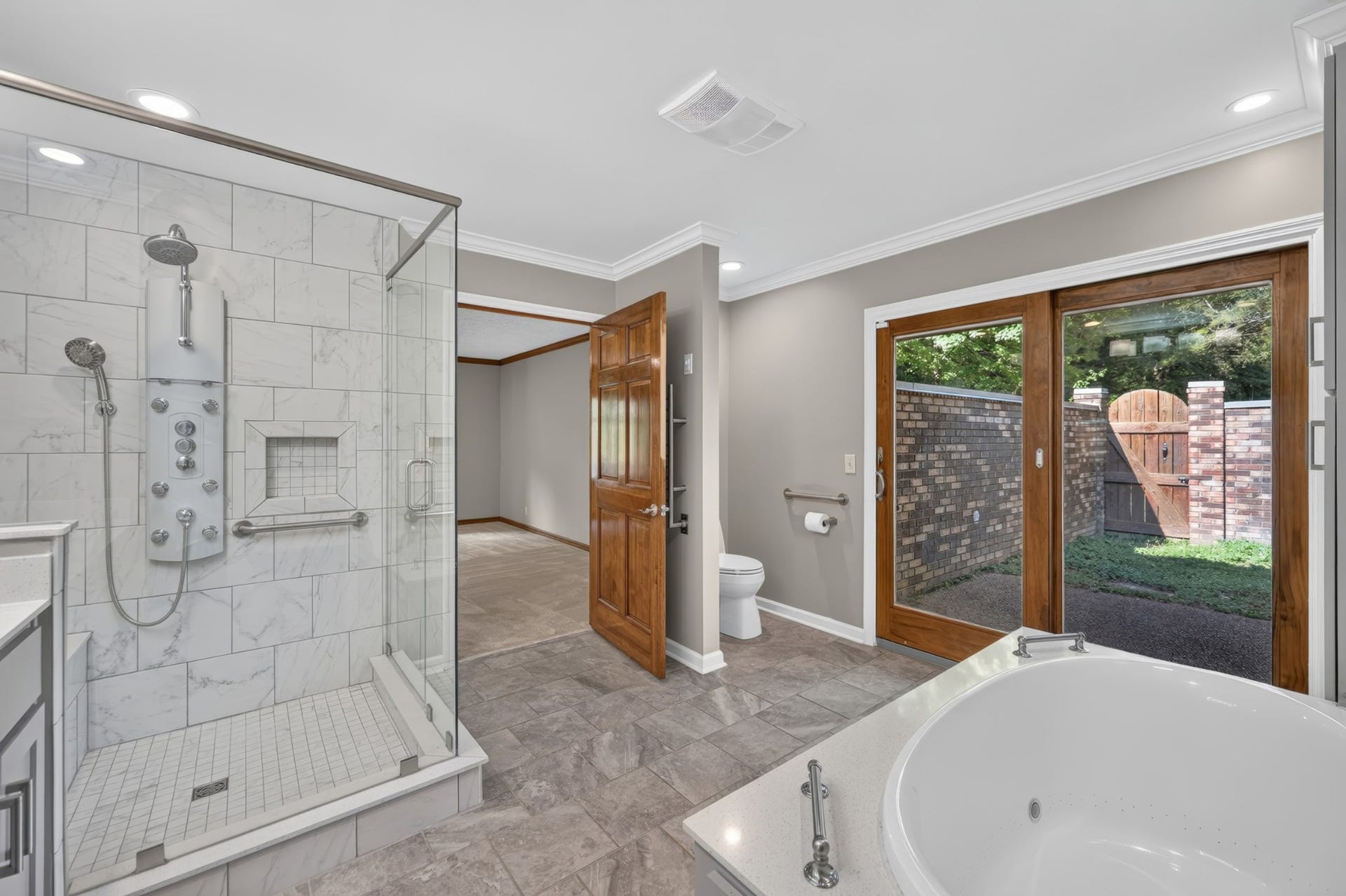 8100 Charlotte Pike, Nashville, TN 37221 8100 Charlotte Pike, Nashville, TN 37221