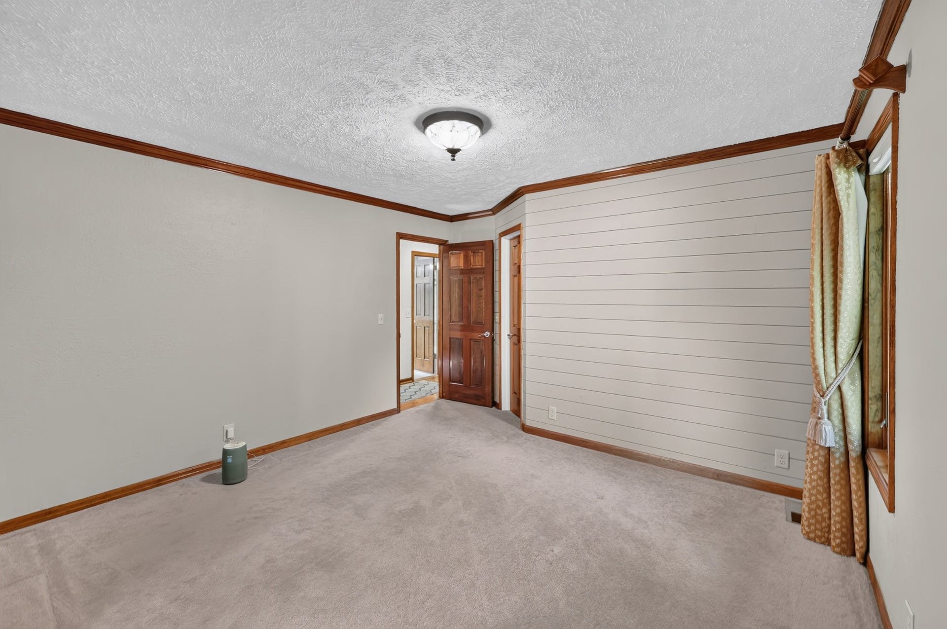 8100 Charlotte Pike, Nashville, TN 37221 8100 Charlotte Pike, Nashville, TN 37221