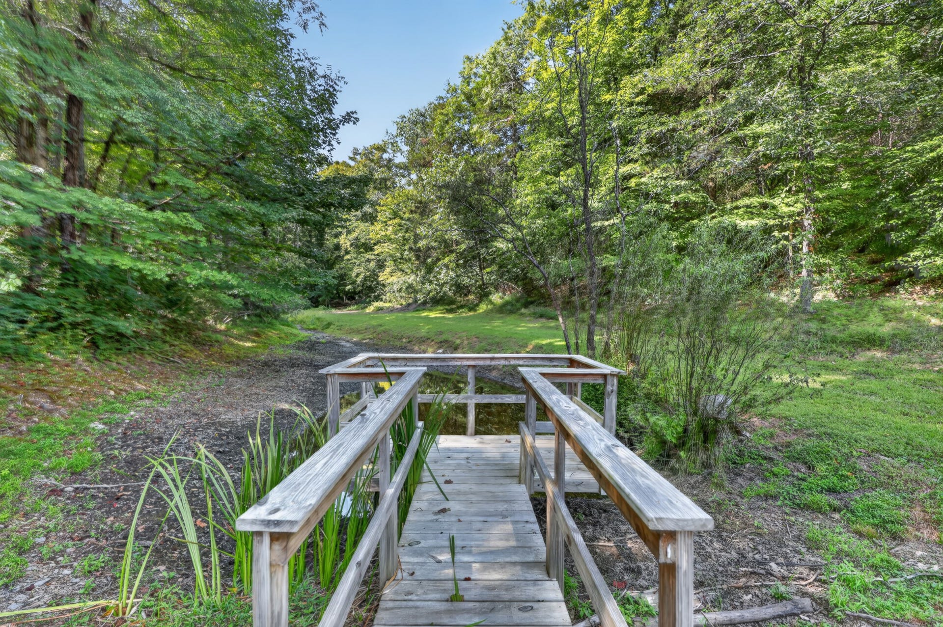 8100 Charlotte Pike, Nashville, TN 37221 8100 Charlotte Pike, Nashville, TN 37221