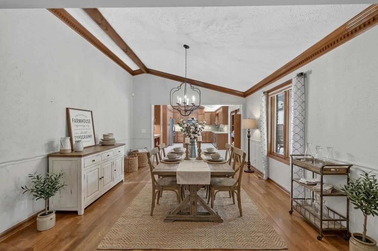 8100 Charlotte Pike, Nashville, TN 37221 8100 Charlotte Pike, Nashville, TN 37221