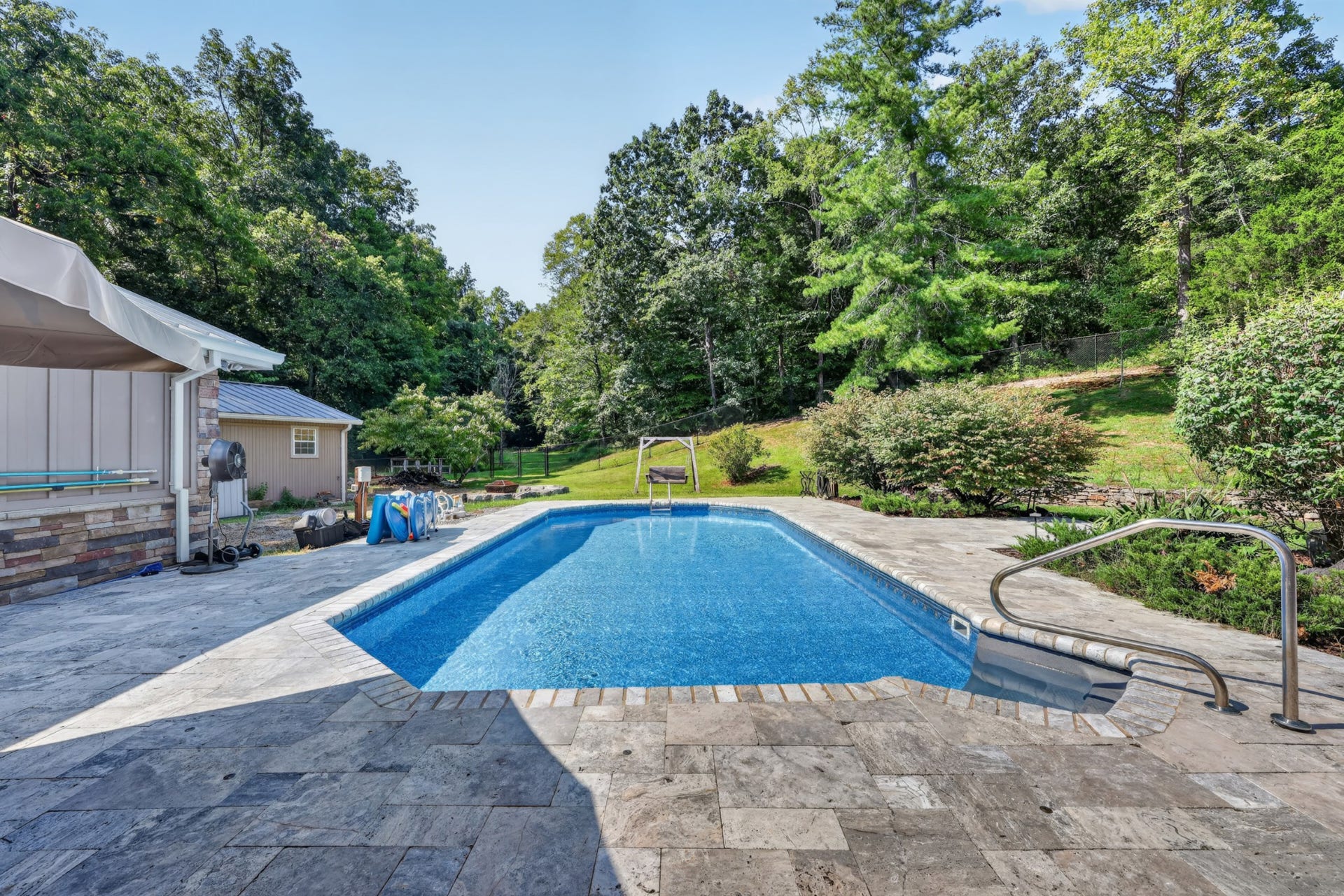 8100 Charlotte Pike, Nashville, TN 37221 8100 Charlotte Pike, Nashville, TN 37221
