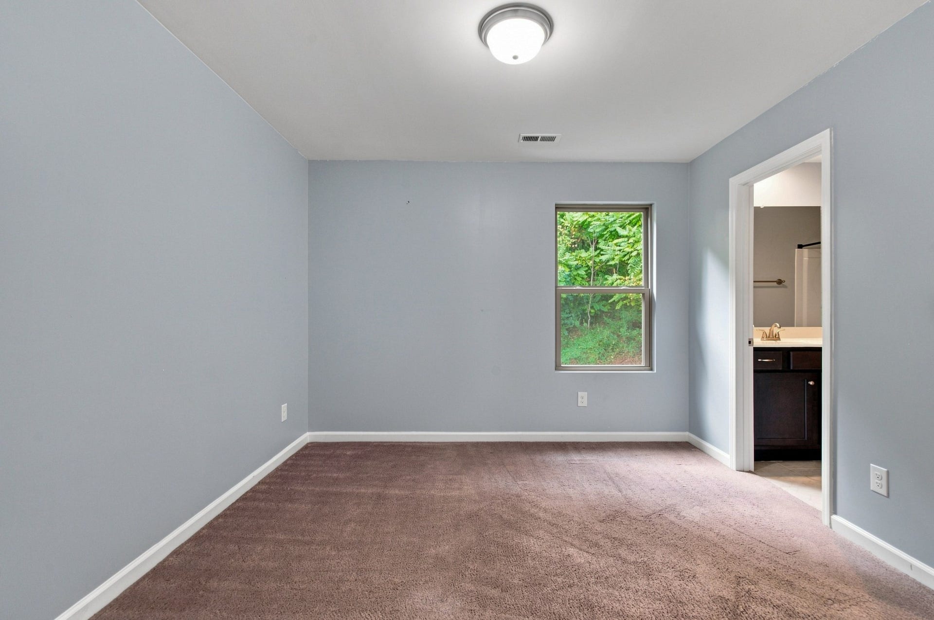 1457 Scarcroft Ln, Nashville, TN 37221