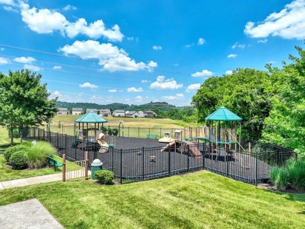 1457 Scarcroft Ln, Nashville, TN 37221