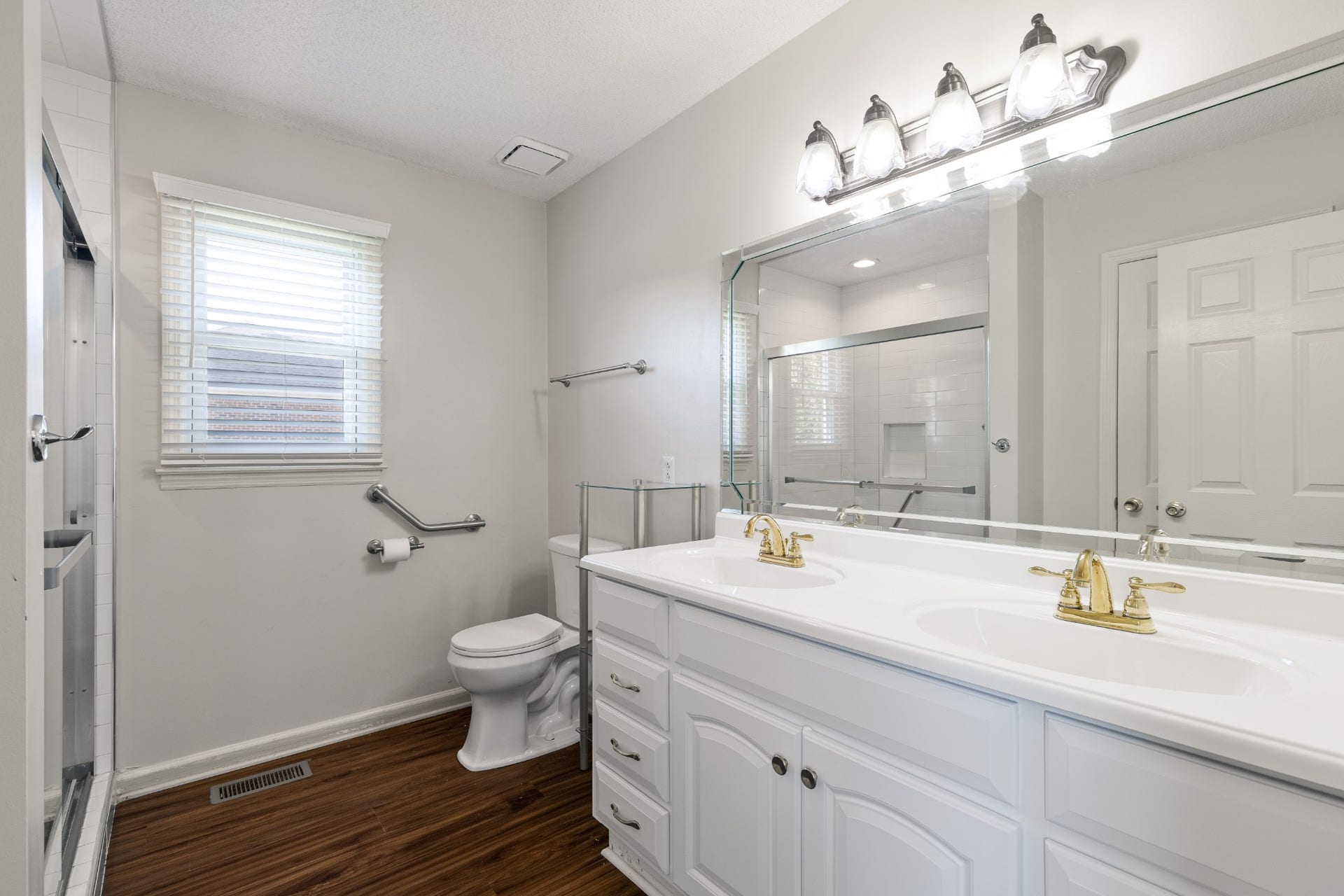 228 Megan Cir, Shelbyville, TN 37160 228 Megan Cir, Shelbyville, TN 37160