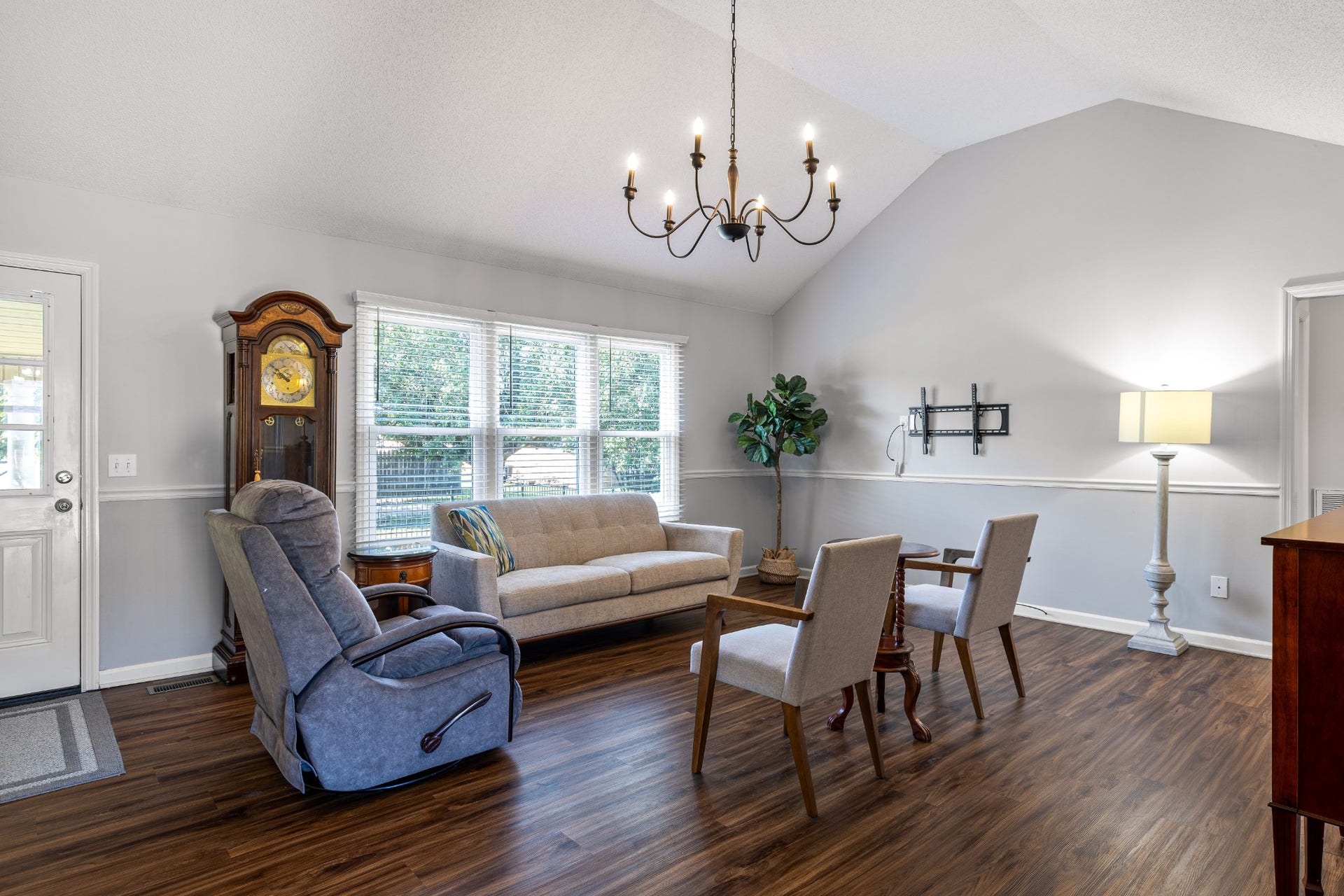 228 Megan Cir, Shelbyville, TN 37160 228 Megan Cir, Shelbyville, TN 37160