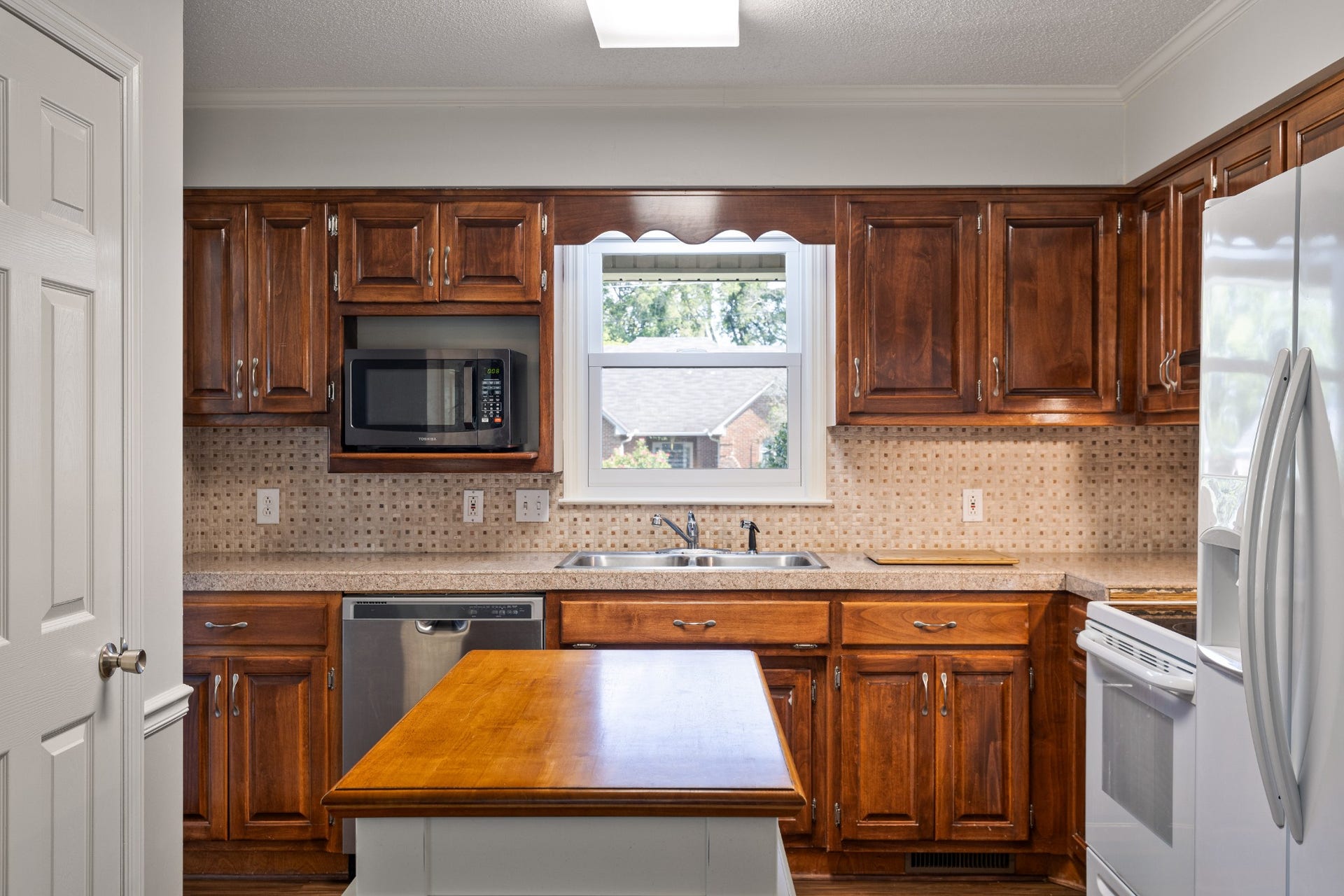 228 Megan Cir, Shelbyville, TN 37160 228 Megan Cir, Shelbyville, TN 37160