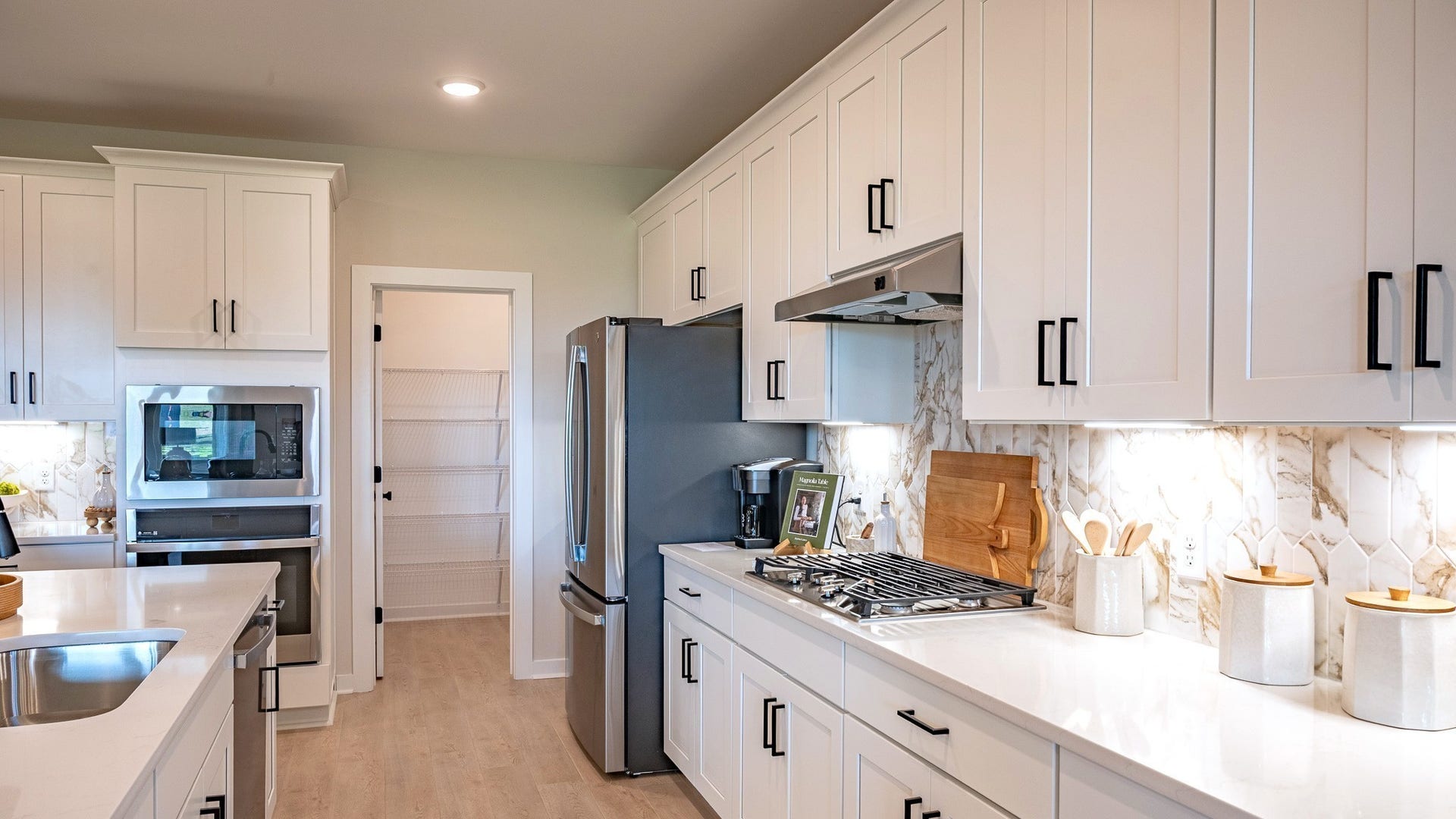 3801 Red Barn Drive, Columbia, TN 38401 gourmet kitchen! -all pics are of our model home