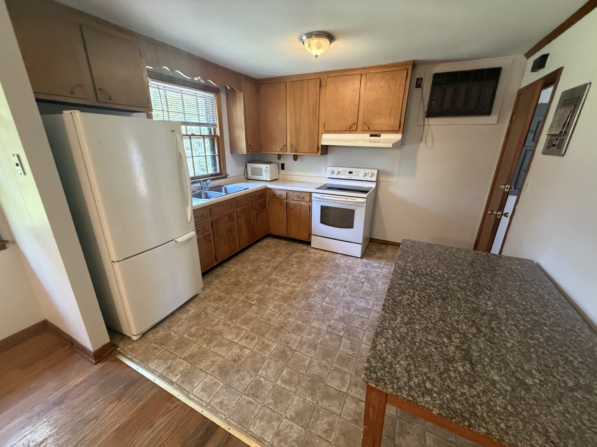 625 Elaine Dr, Nashville, TN 37211 625 Elaine Dr, Nashville, TN 37211