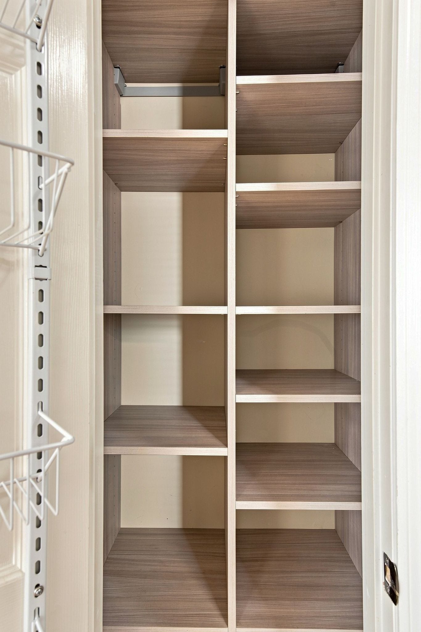 2153 Aberdeen Cir, Murfreesboro, TN 37130 Including the custom pantry by California Closets, giving you smart, organized storage.