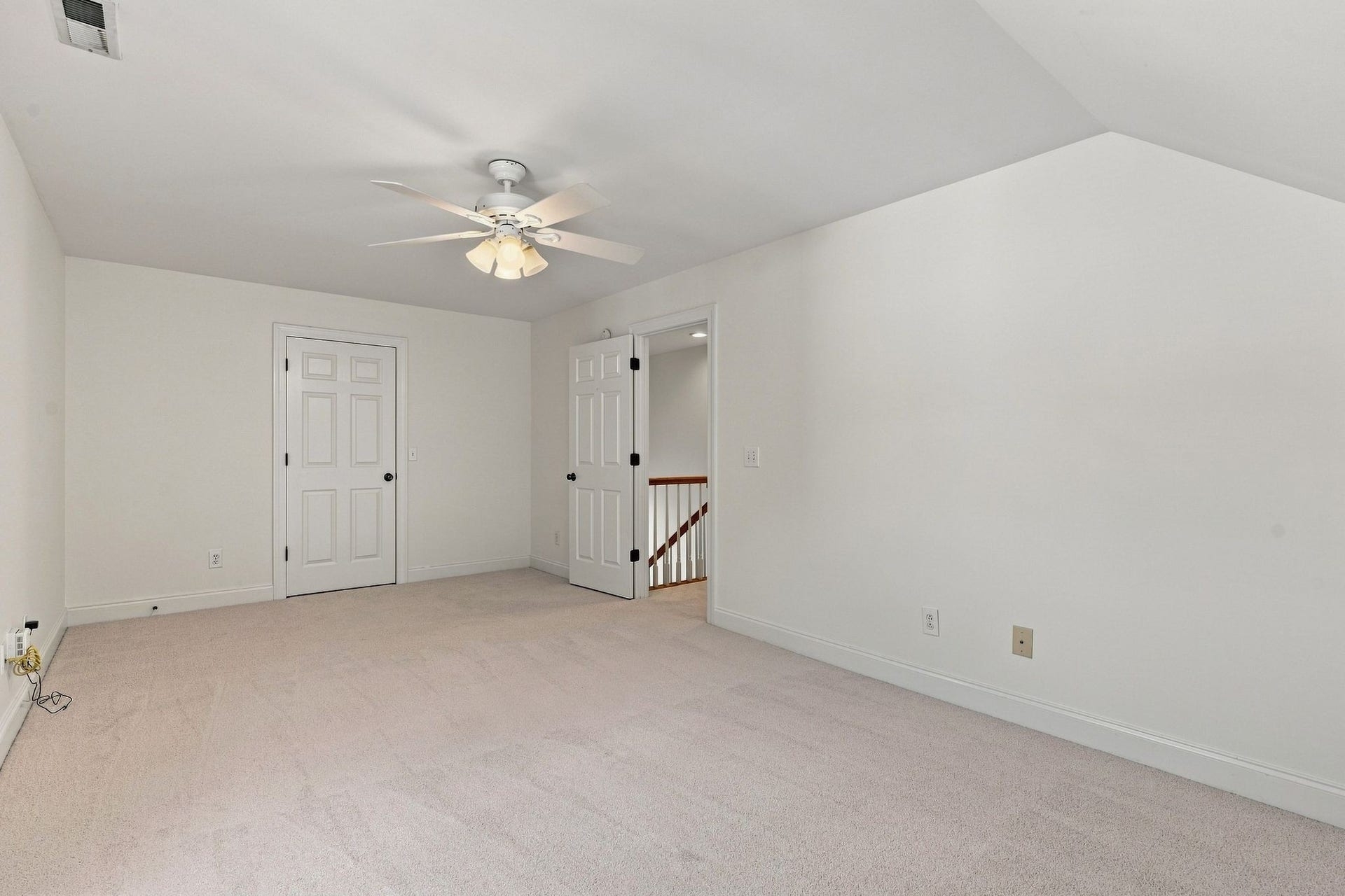 2153 Aberdeen Cir, Murfreesboro, TN 37130 And just off the steps, youll find the second guest bedroom.