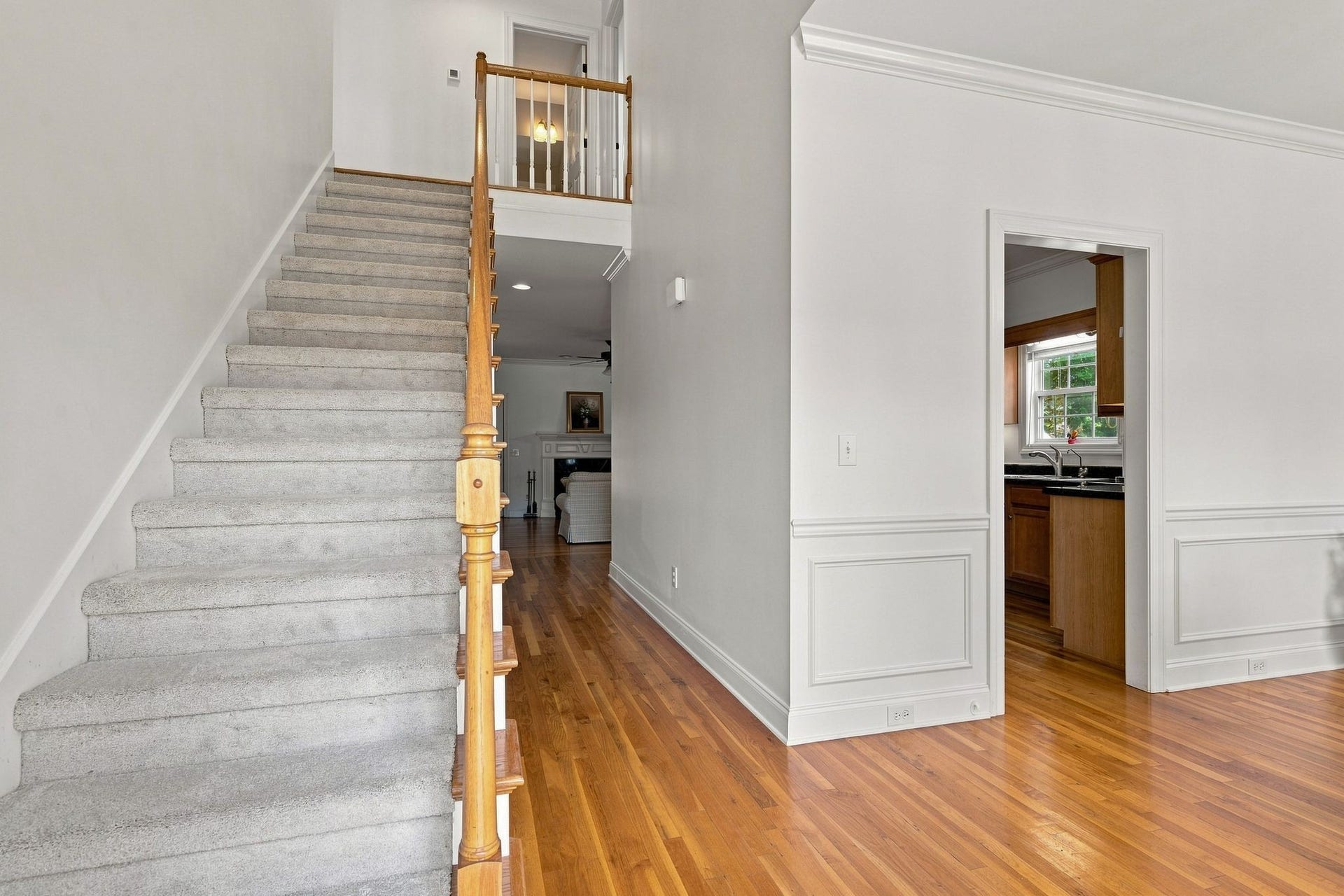 2153 Aberdeen Cir, Murfreesboro, TN 37130 With soaring ceilings and a formal dining room making quite the welcome.