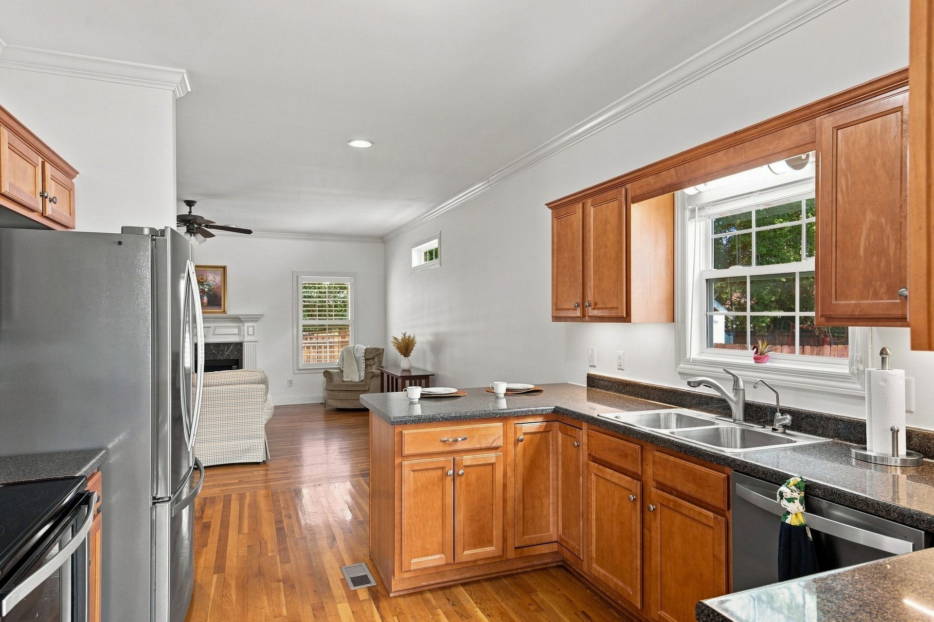 2153 Aberdeen Cir, Murfreesboro, TN 37130 ...the kitchen keeps everyone connected no matter where theyre hanging out.