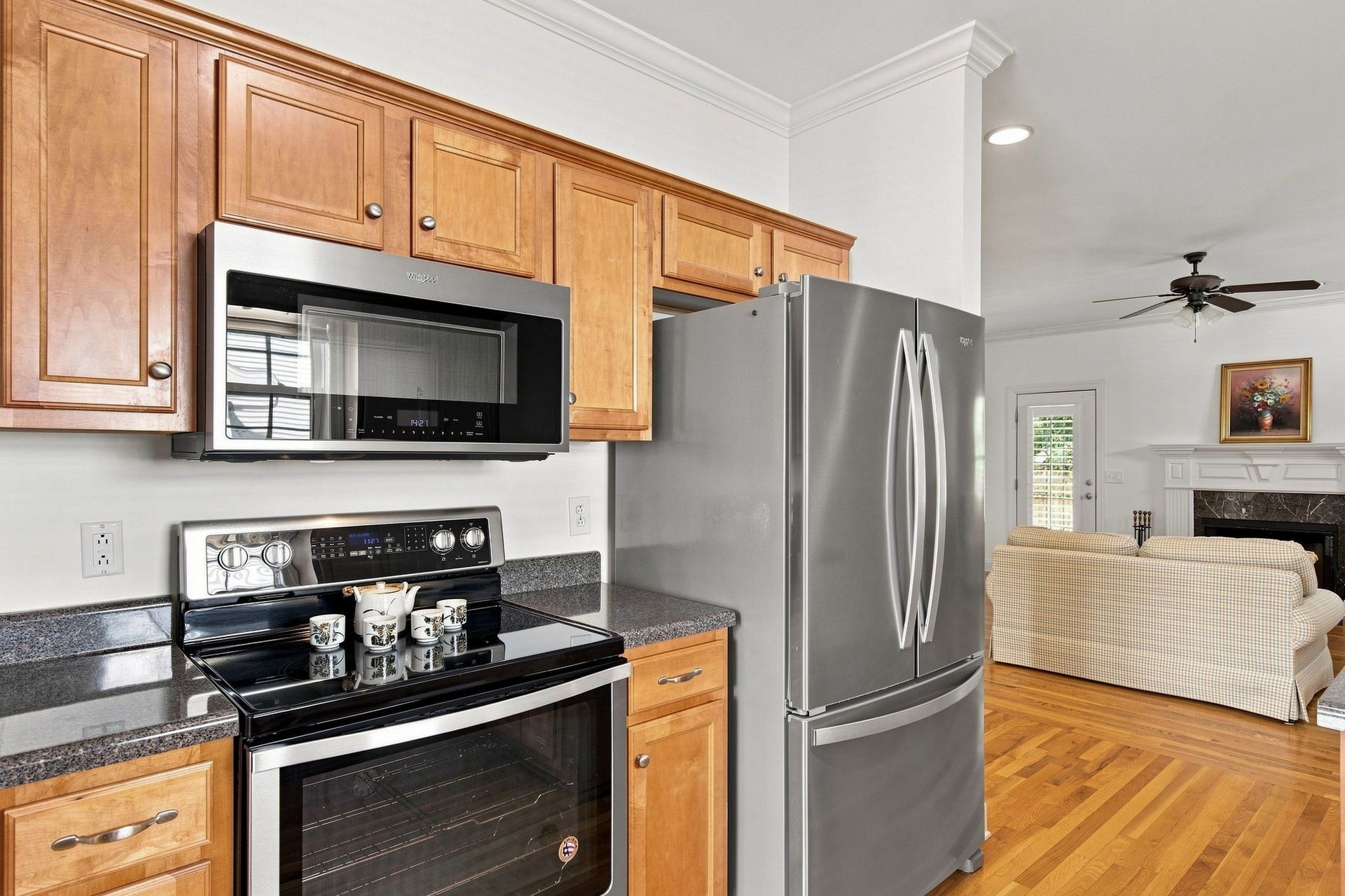2153 Aberdeen Cir, Murfreesboro, TN 37130 With plenty of space to keep everything tucked away and organized.