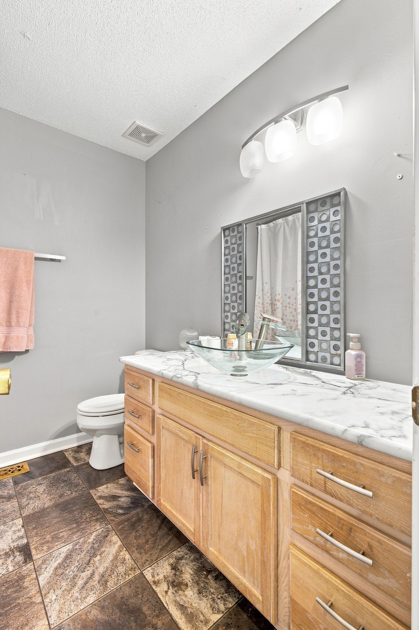 3397 Dresden Way, Clarksville, TN 37042 3397 Dresden Way, Clarksville, TN 37042