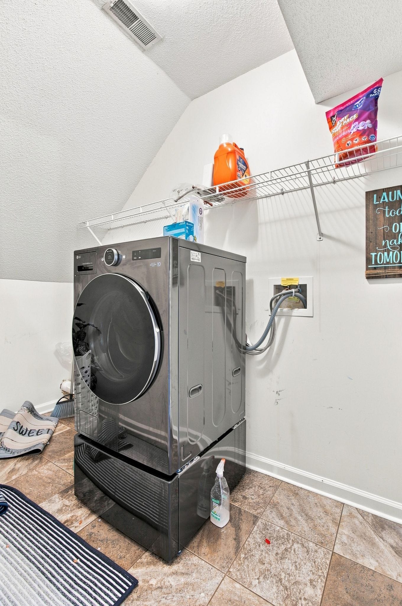 3397 Dresden Way, Clarksville, TN 37042 Laundry room- Washer and Dryer NOT INCLUDED