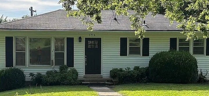 Property photo for 356 W Berkley Cir, Lewisburg, TN